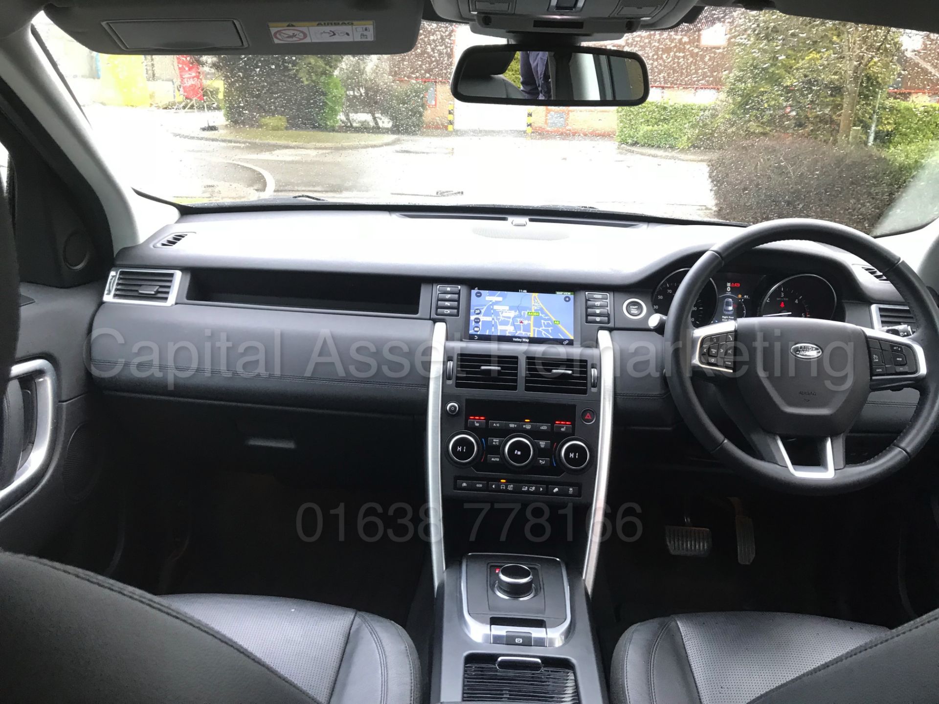 LAND ROVER DISCOVERY SPORT 'HSE - BLACK' (2017 MODEL) '2.0 TD4 - AUTO - 7 SEATER' *MASSIVE SPEC* - Image 36 of 53