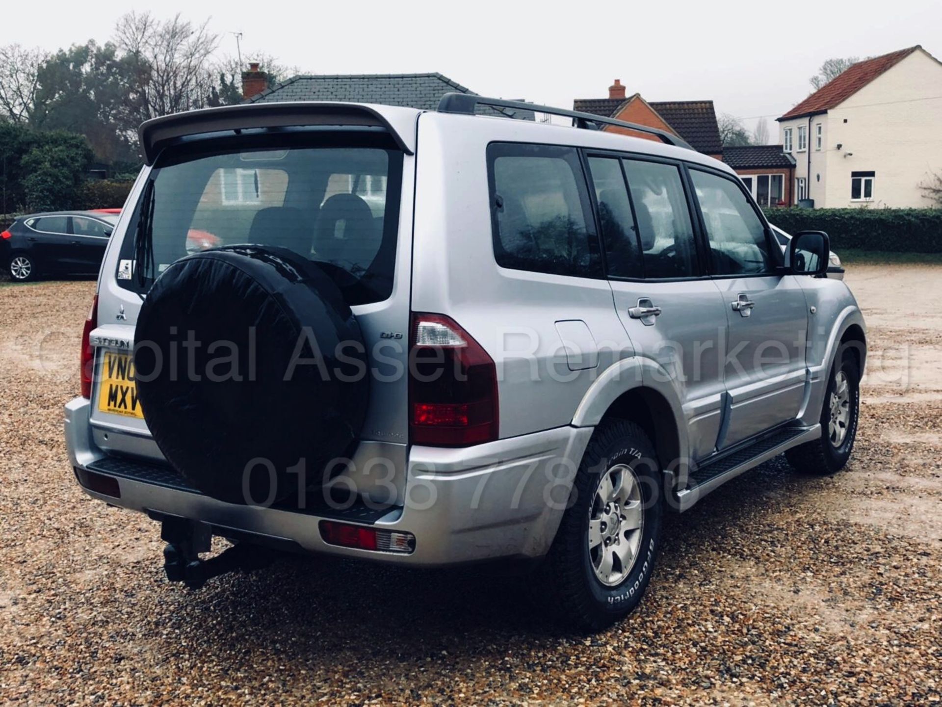 MITSUBISHI SHOGUN 'EQUIPPE' LWB (2004) '3.2 DI-D - AUTO' *AIR CON - 7 SEATER* (NO VAT) - Image 5 of 28