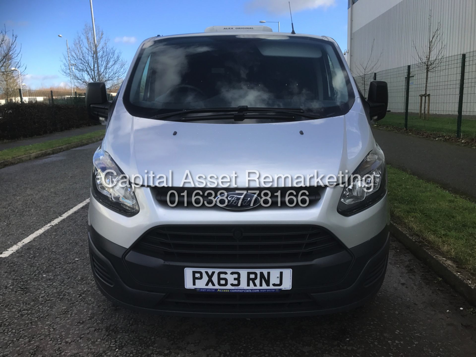 FORD TRANSIT CUSTOM 2.2TDCI "125BHP" FIRDGE VAN (2014 MODEL - NEW SHAPE) 1 OWNER - OVERNIGHT STANDBY - Bild 4 aus 18