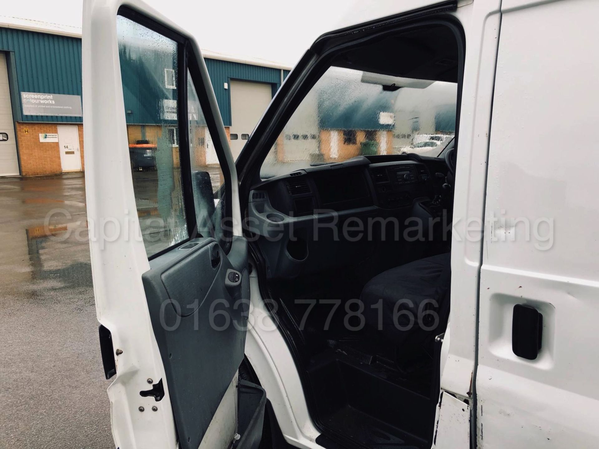 FORD TRANSIT 115 T350L RWD 'XLWB HI-ROOF - JUMBO' (2012 MODEL) '2.4 TDCI - 115 BHP - 6 SPEED' - Image 13 of 23