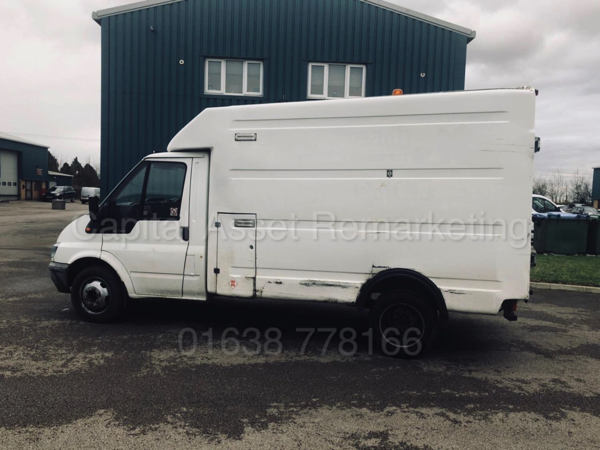 FORD TRANSIT 350 'BOX / LUTON VAN' (2006 - 56 REG) '2.4 TDCI - DIESEL' (1 COMPANY OWNER) *LOW MILES* - Bild 4 aus 21