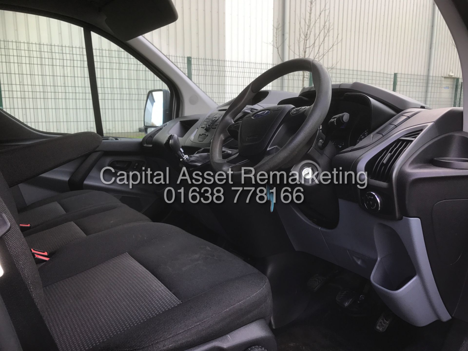 FORD TRANSIT CUSTOM 2.2TDCI "125BHP" FIRDGE VAN (2014 MODEL - NEW SHAPE) 1 OWNER - OVERNIGHT STANDBY - Image 12 of 18