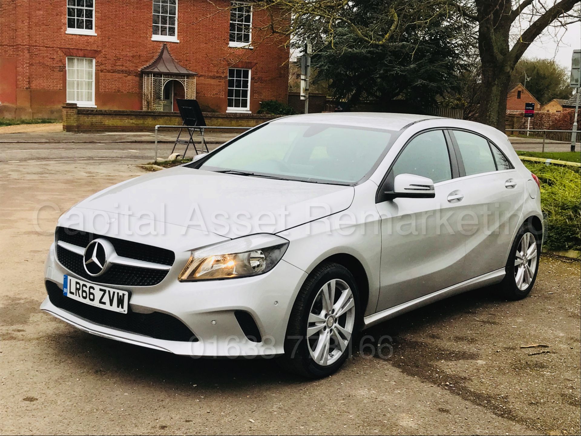 MERCEDES-BENZ A180D 'SPORT' (2017 MODEL) '7G TRONIC AUTO - LEATHER - SAT NAV' (1 OWNER FROM NEW) - Image 6 of 41