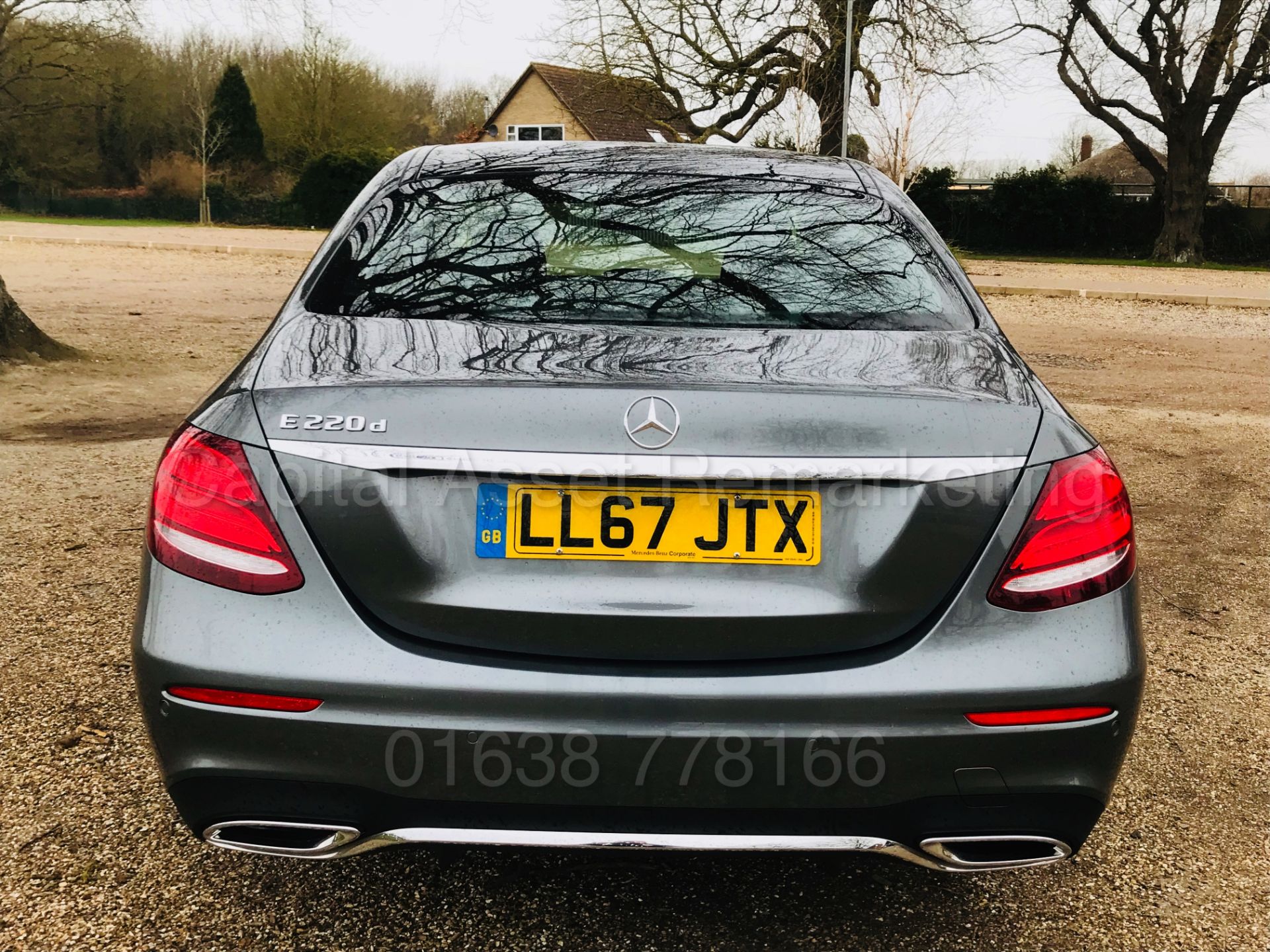 MERCEDES-BENZ E220D 'AMG PREMIUM PLUS' (2017 - 67 REG) '9-G TRONIC - SAT NAV - PAN ROOF' *HUGE SPEC* - Image 15 of 60