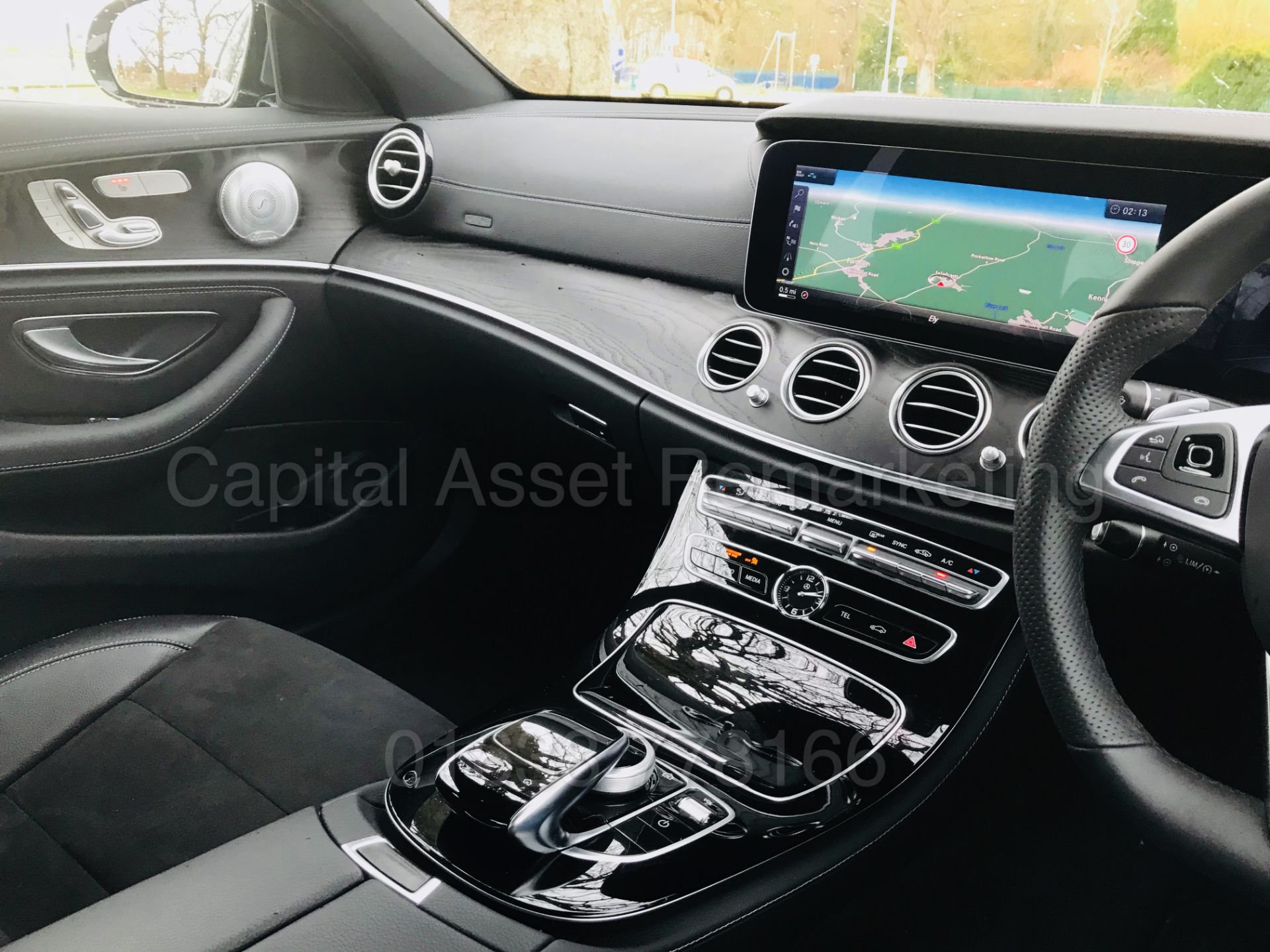 MERCEDES-BENZ E220D 'AMG PREMIUM PLUS' (2017 - 67 REG) '9-G TRONIC - SAT NAV - PAN ROOF' *HUGE SPEC* - Image 46 of 60