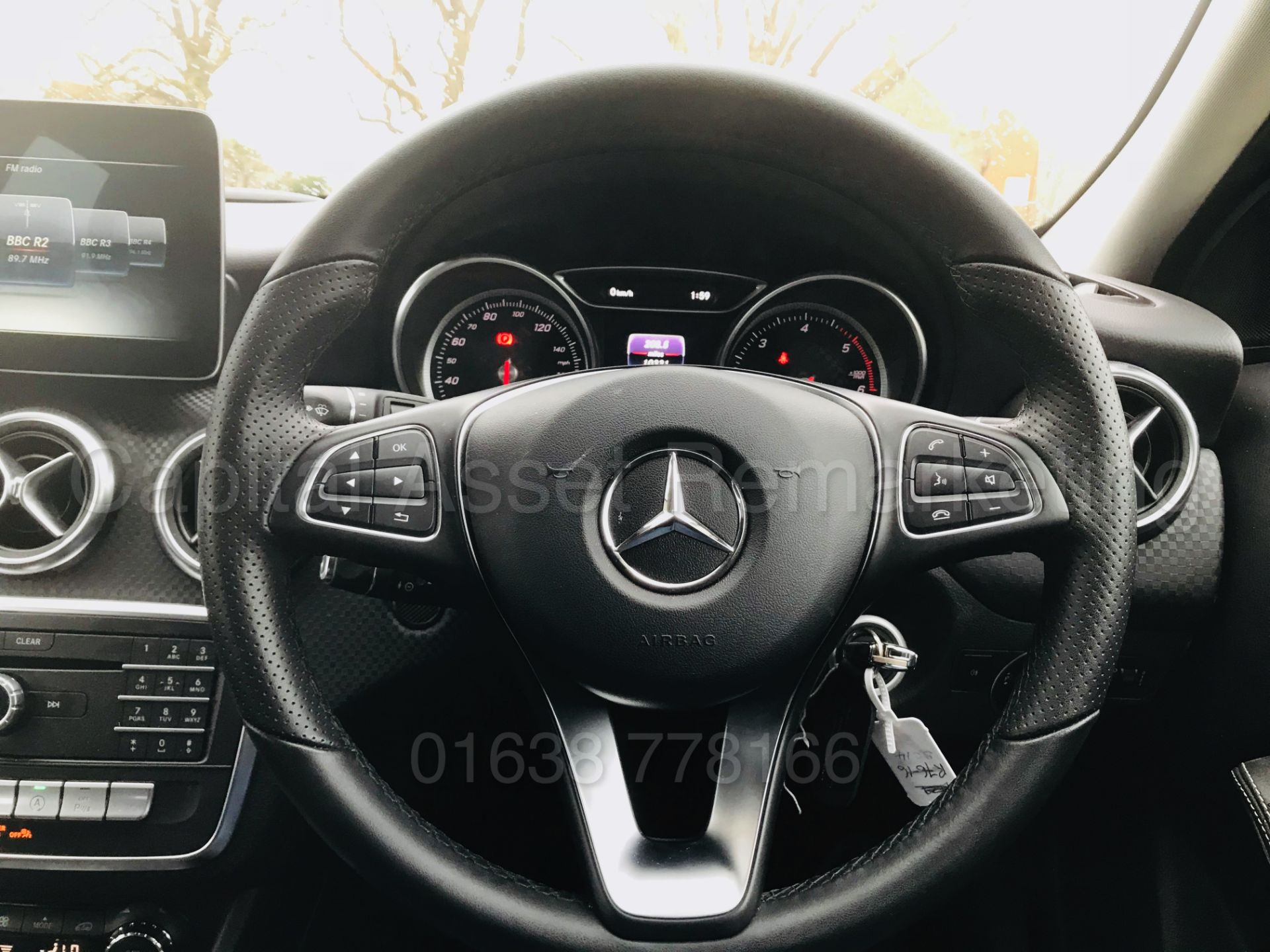 MERCEDES-BENZ A180D 'SPORT' (2017 MODEL) '7G TRONIC AUTO - LEATHER - SAT NAV' (1 OWNER FROM NEW) - Image 40 of 41