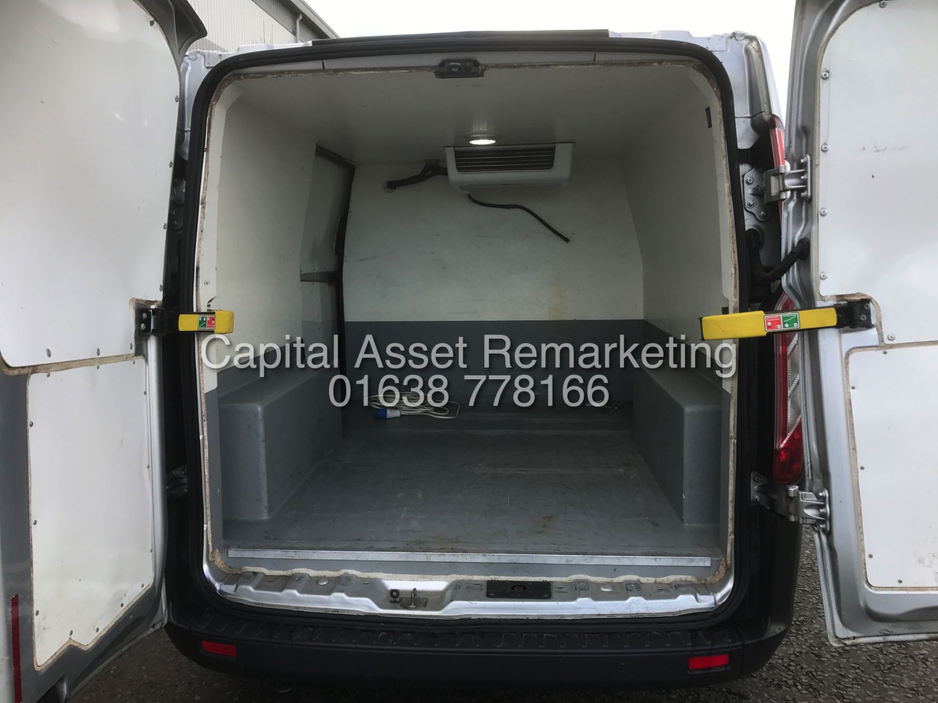 FORD TRANSIT CUSTOM 2.2TDCI "125BHP" FIRDGE VAN (2014 MODEL - NEW SHAPE) 1 OWNER - OVERNIGHT STANDBY - Image 18 of 18