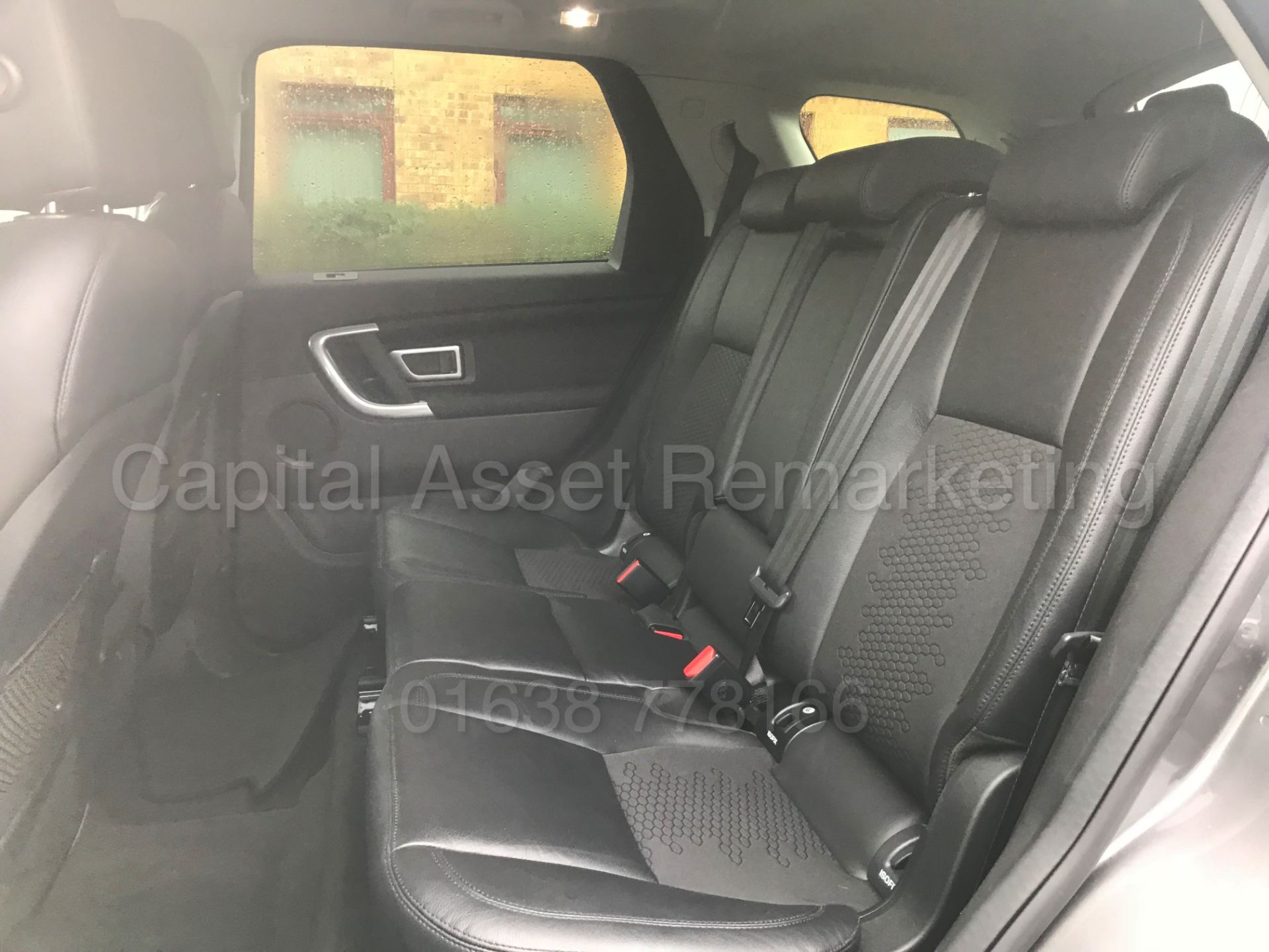 LAND ROVER DISCOVERY SPORT 'HSE - BLACK' (2017 MODEL) '2.0 TD4 - AUTO - 7 SEATER' *MASSIVE SPEC* - Image 26 of 53