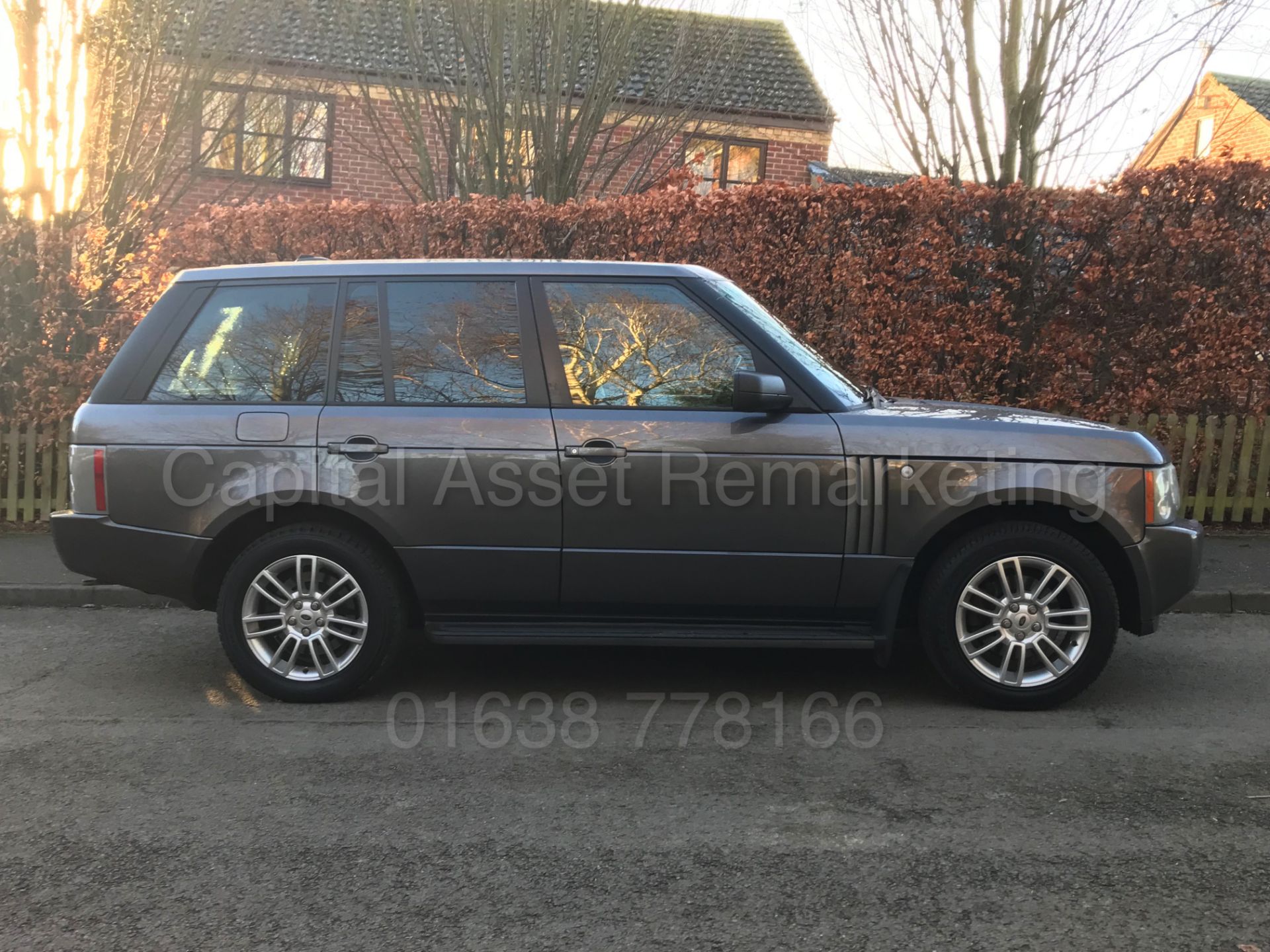 (ON Sale) RANGE ROVER VOGUE (2006) '4.4 V8 - 306 BHP - AUTO - LEATHER - SAT NAV' (NO VAT - SAVE 20%) - Image 7 of 39