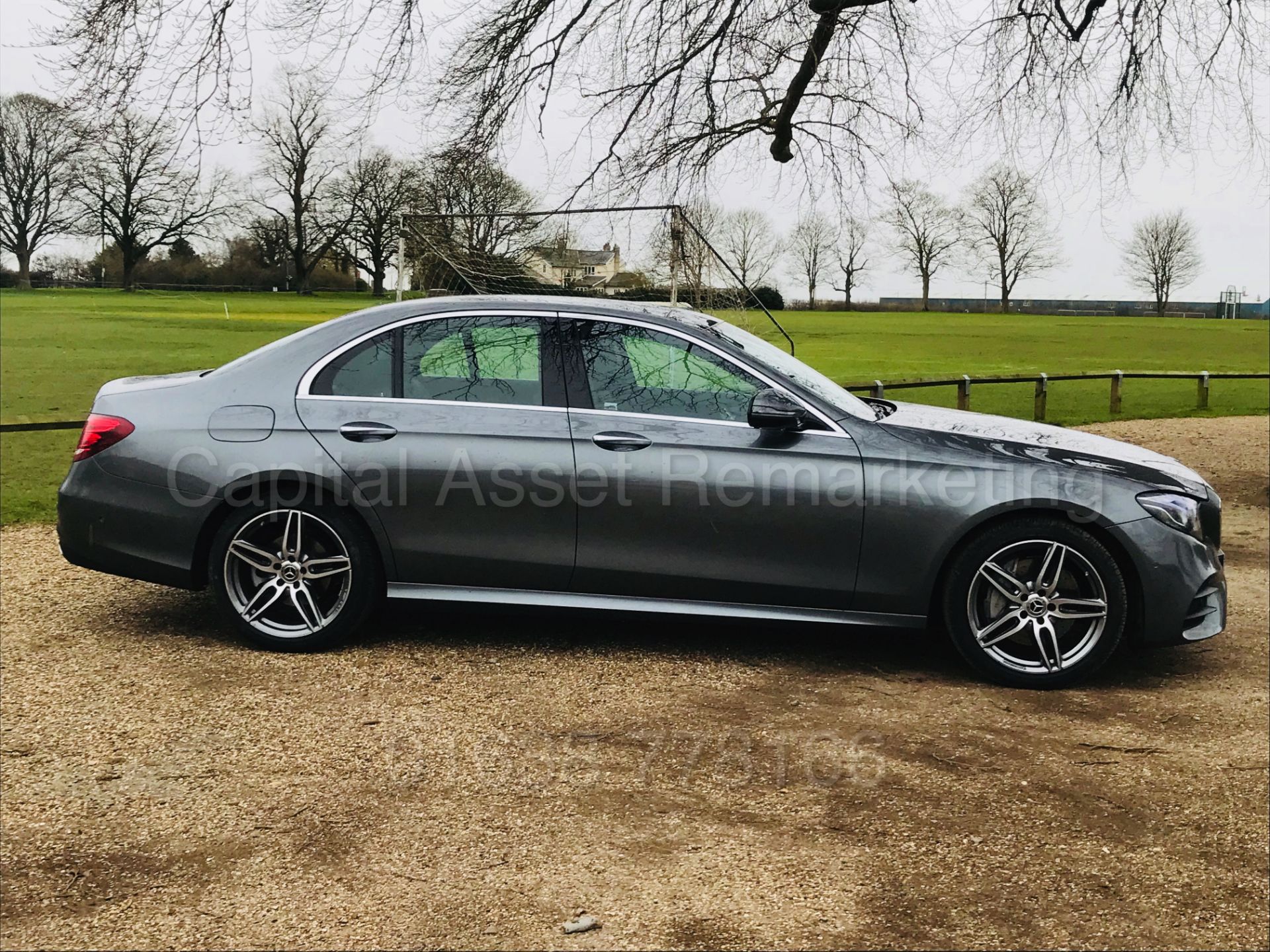 MERCEDES-BENZ E220D 'AMG PREMIUM PLUS' (2017 - 67 REG) '9-G TRONIC - SAT NAV - PAN ROOF' *HUGE SPEC* - Image 19 of 60