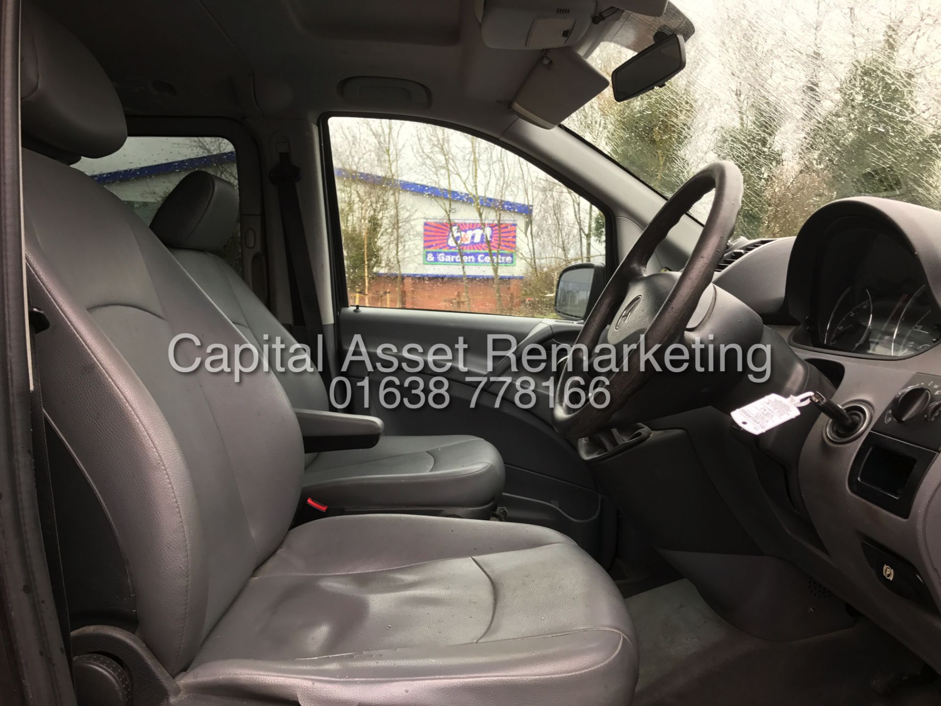 (ON SALE) MERCEDES VITO "SPORTY - 115BHP" LWB (2011 MODEL) 5 SEATER DUELINER -1 OWNER-AIR CON-ALLOYS - Image 10 of 18