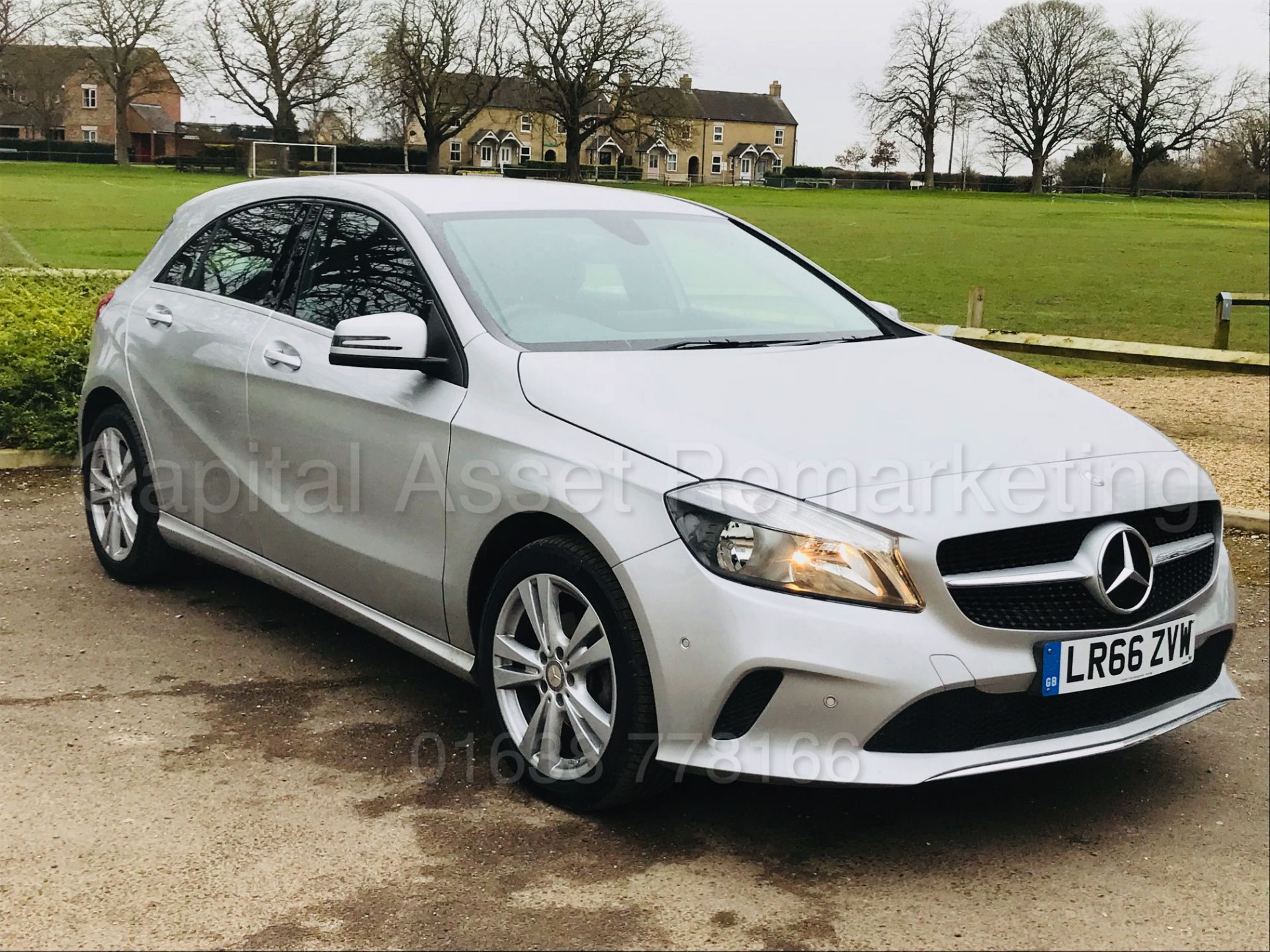 MERCEDES-BENZ A180D 'SPORT' (2017 MODEL) '7G TRONIC AUTO - LEATHER - SAT NAV' (1 OWNER FROM NEW) - Image 3 of 41