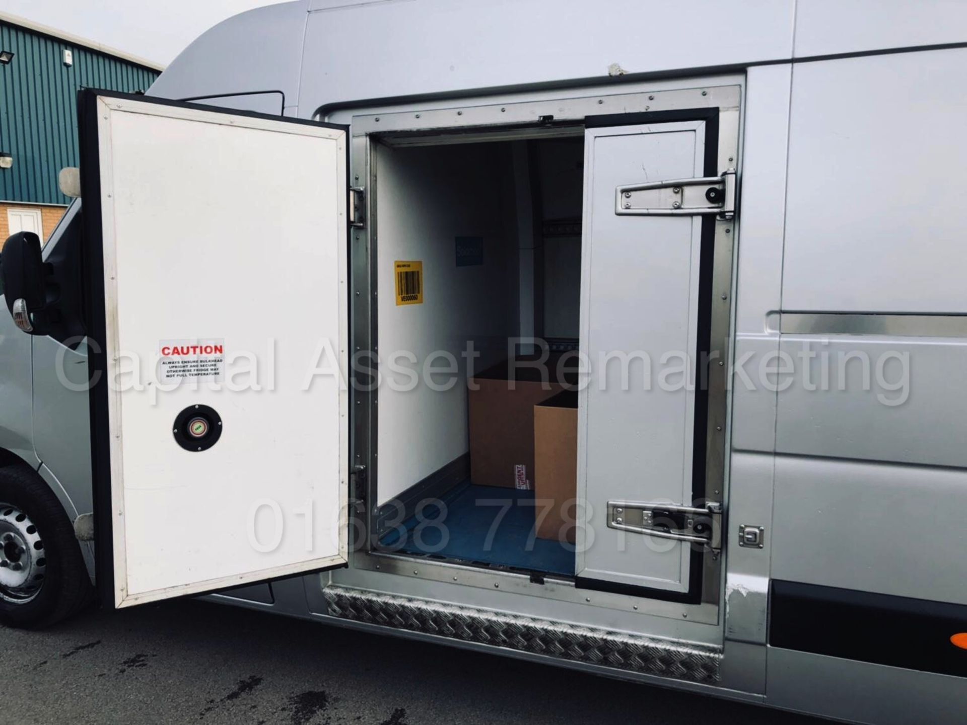 NISSAN NV400 'SE - LWB - FRIDGE / FREEZER VAN' (2014 MODEL) '2.3 DCI - 125 BHP - 6 SPEED' - Image 22 of 35