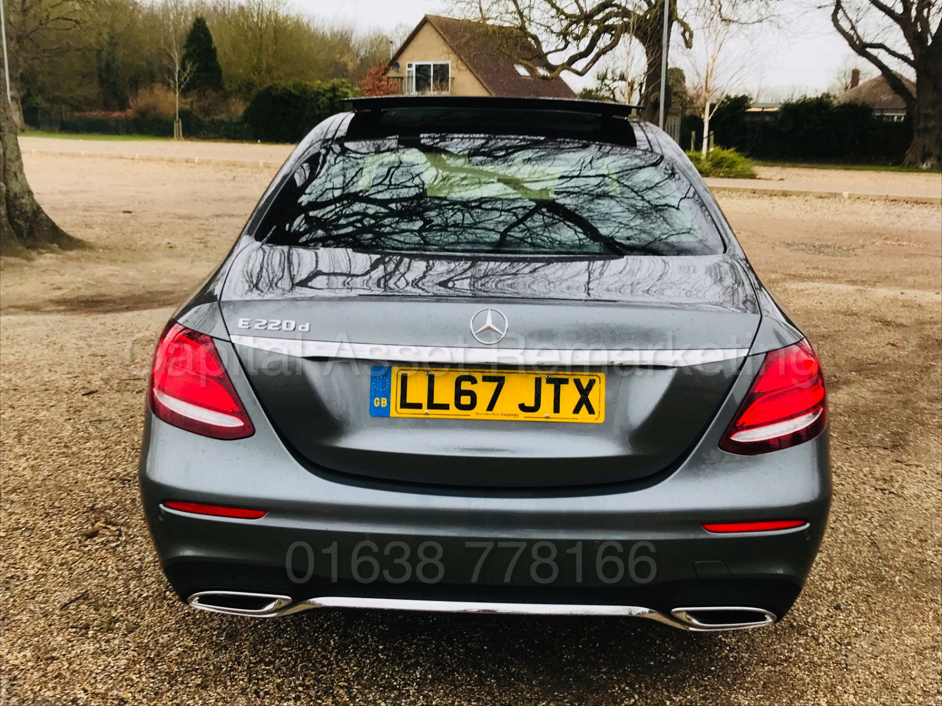 MERCEDES-BENZ E220D 'AMG PREMIUM PLUS' (2017 - 67 REG) '9-G TRONIC - SAT NAV - PAN ROOF' *HUGE SPEC* - Image 14 of 60