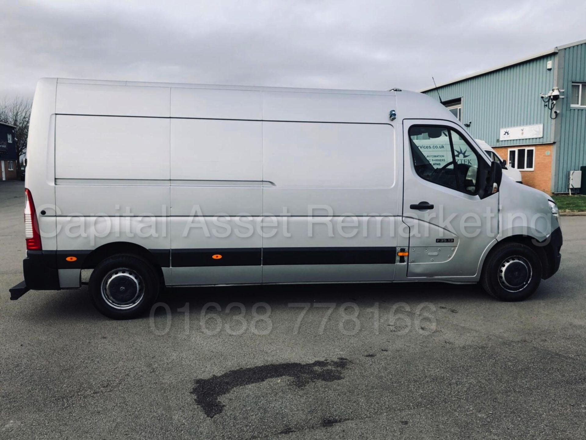 NISSAN NV400 'SE - LWB - FRIDGE / FREEZER VAN' (2014 MODEL) '2.3 DCI - 125 BHP - 6 SPEED' - Bild 8 aus 35