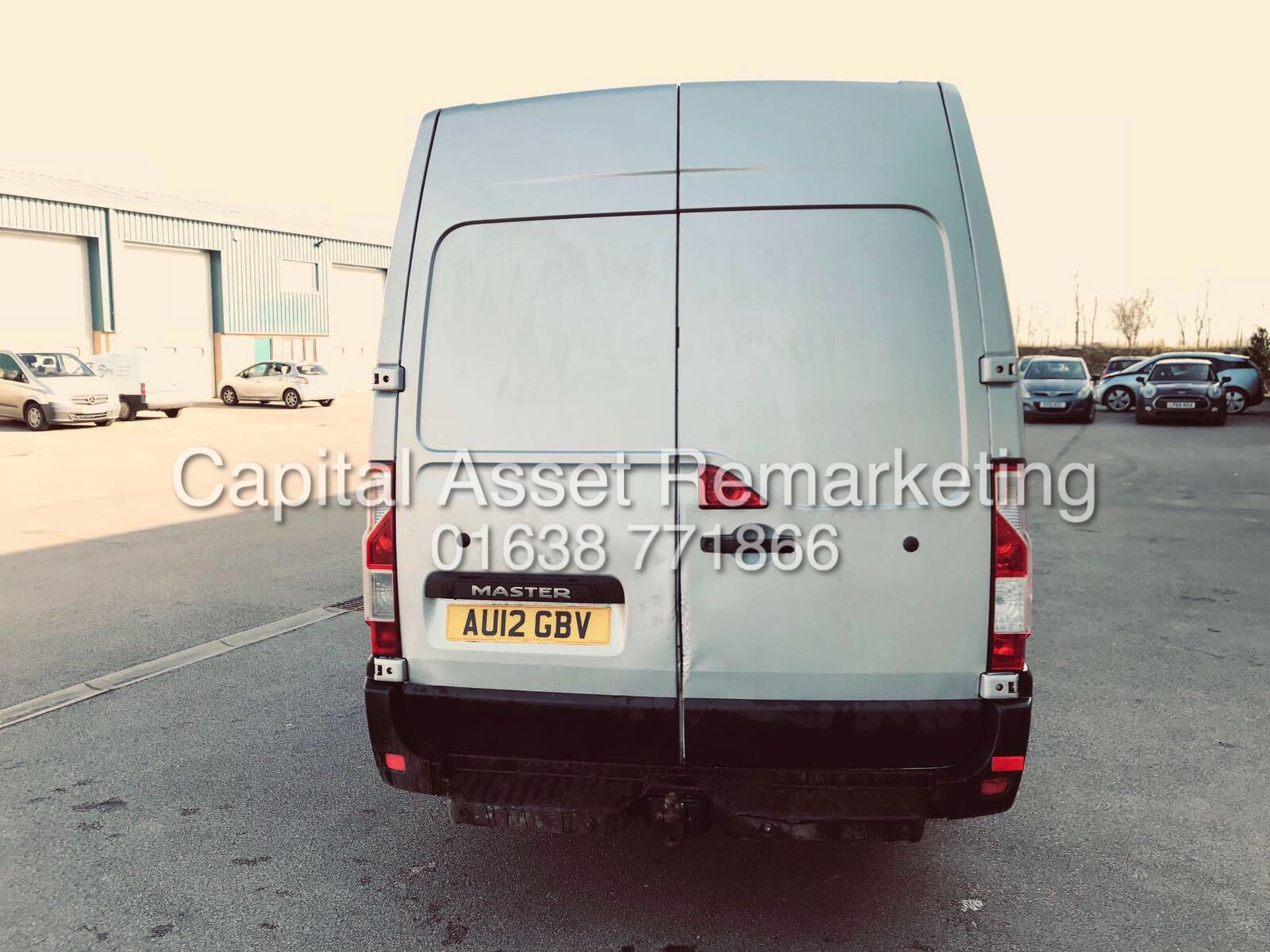 (ON SALE) RENAULT MASTER 2.3DCI MML45 LWB 6 SEATER DUELINER -12 REG- 1 OWNER-LOW MILES **AIR CON** - Image 4 of 10