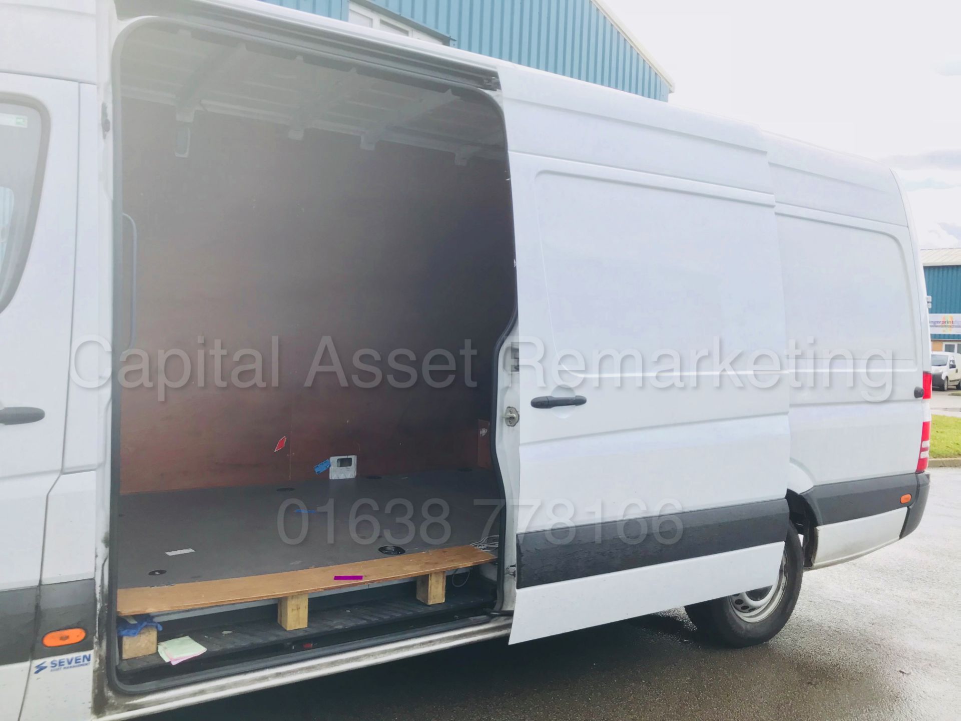 (On Sale) MERCEDES-BENZ SPRINTER 313 CDI 'LWB HI-ROOF' (2015 MODEL) '130 BHP - 6 SPEED' (1 OWNER) - Image 16 of 31