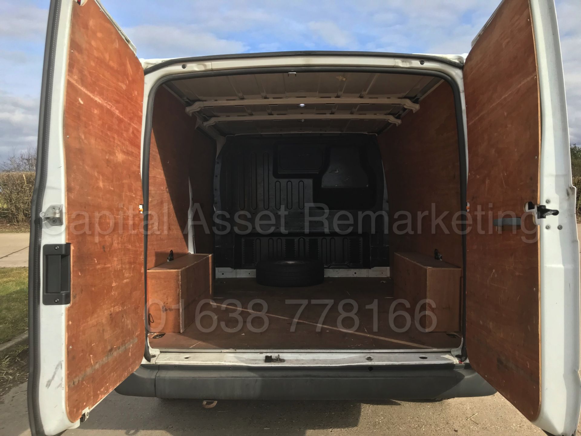 (On Sale) FORD TRANSIT FWD 'SWB - PANEL VAN' (2013 MODEL) '2.2 TDCI - 100 BHP - 6 SPEED' *1 OWNER* - Image 16 of 25