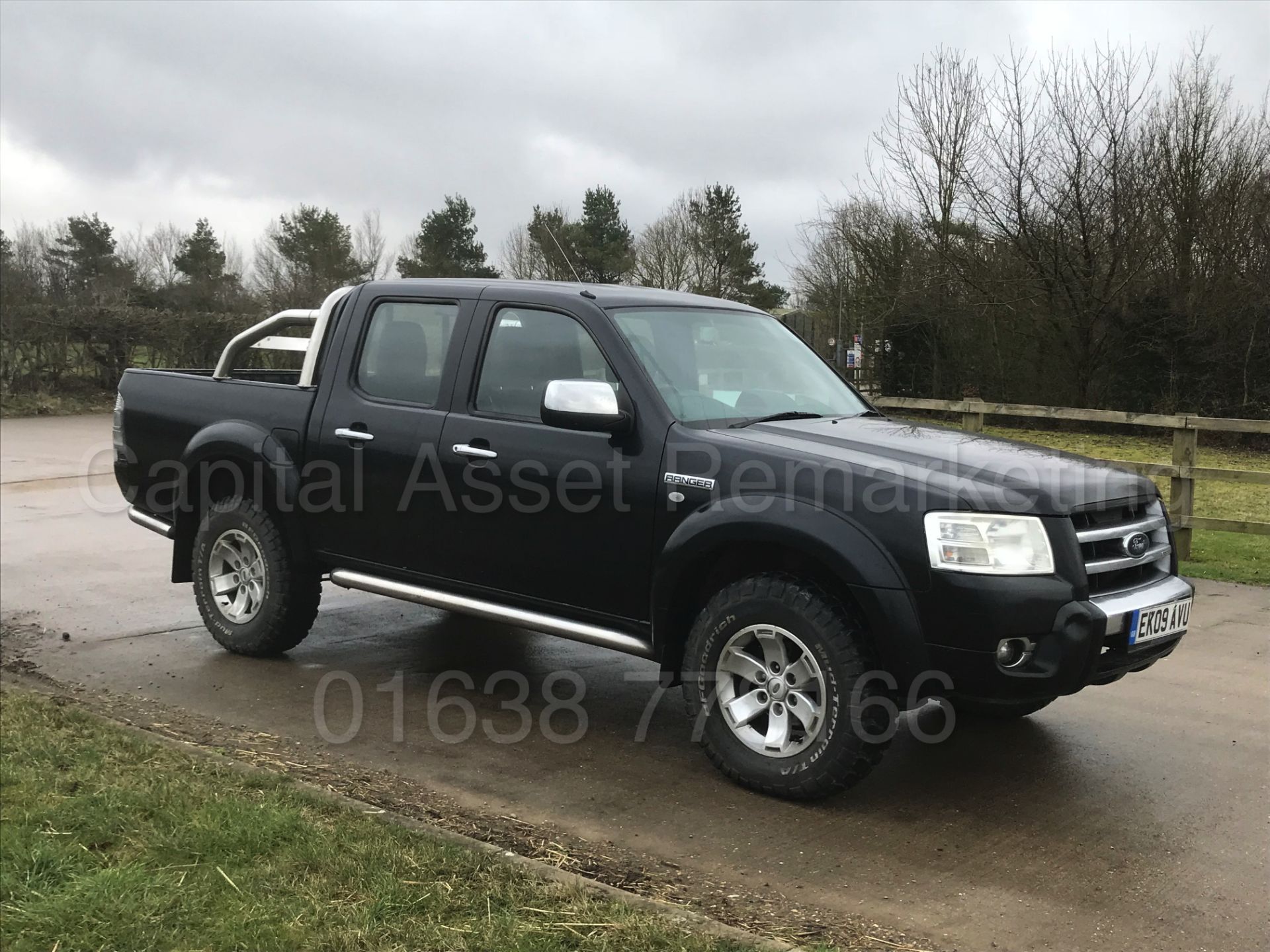 FORD RANGER 'THUNDER' DOUBLE CAB PICK-UP (2009 ) '2.5 TDCI - 143 BHP' *LEATHER - AIR CON* (NO VAT) - Image 9 of 29