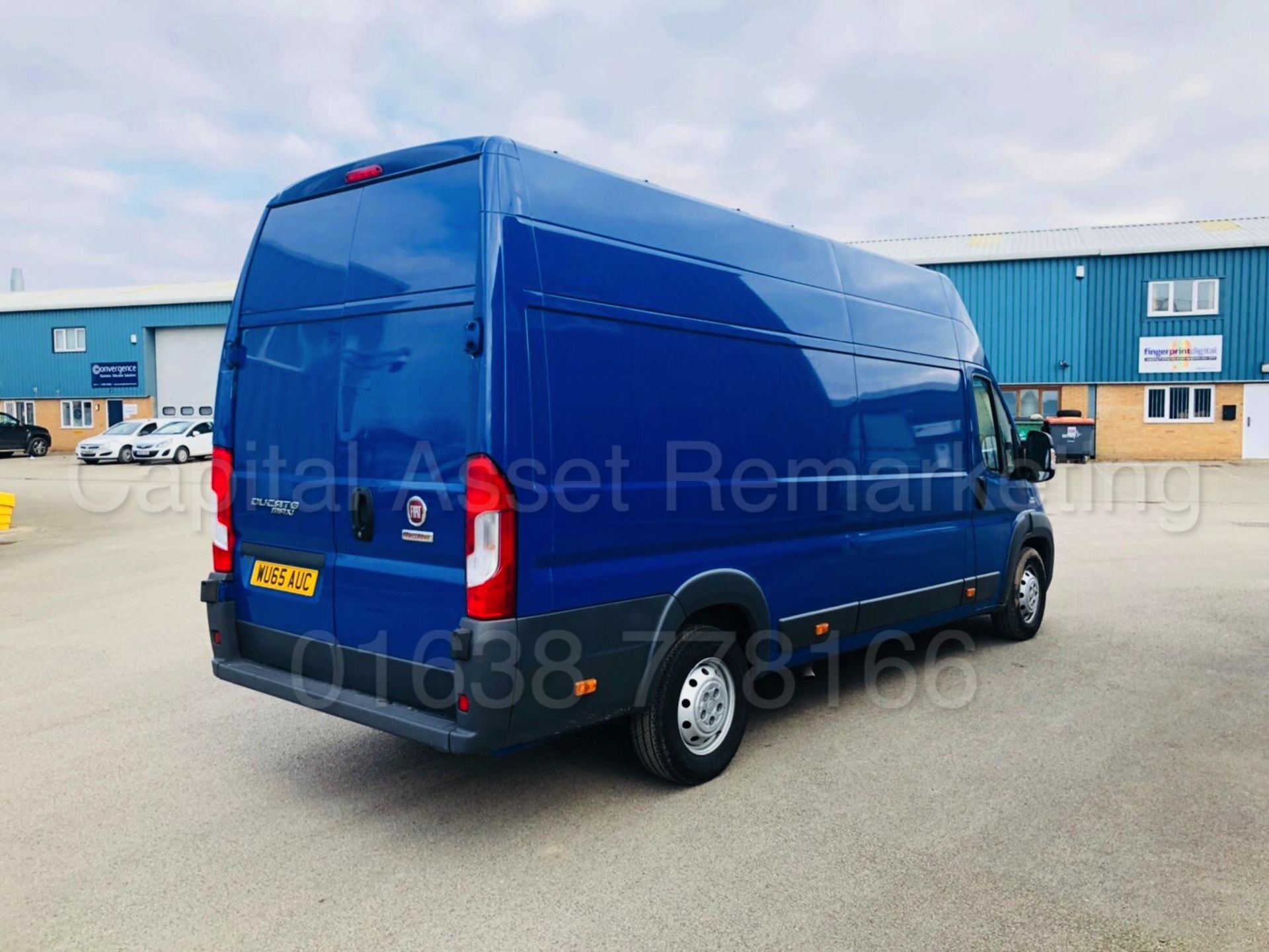 FIAT DUCATO 'XLWB HI-ROOF - MAXI' (2016 MODEL) '2.3 DIESEL - 130 BHP - 6 SPEED' (1 OWNER FROM NEW) - Image 11 of 32