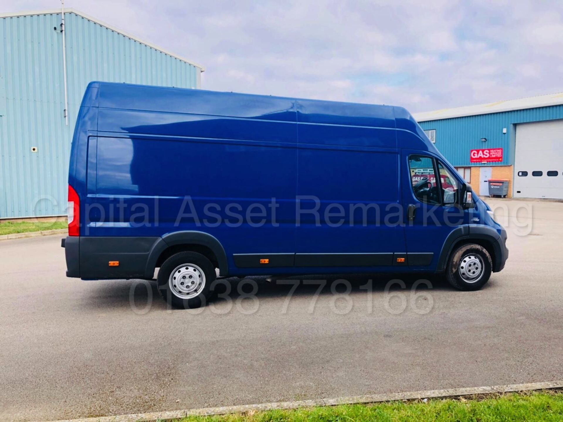 FIAT DUCATO 'XLWB HI-ROOF - MAXI' (2016 MODEL) '2.3 DIESEL - 130 BHP - 6 SPEED' (1 OWNER FROM NEW) - Image 12 of 32