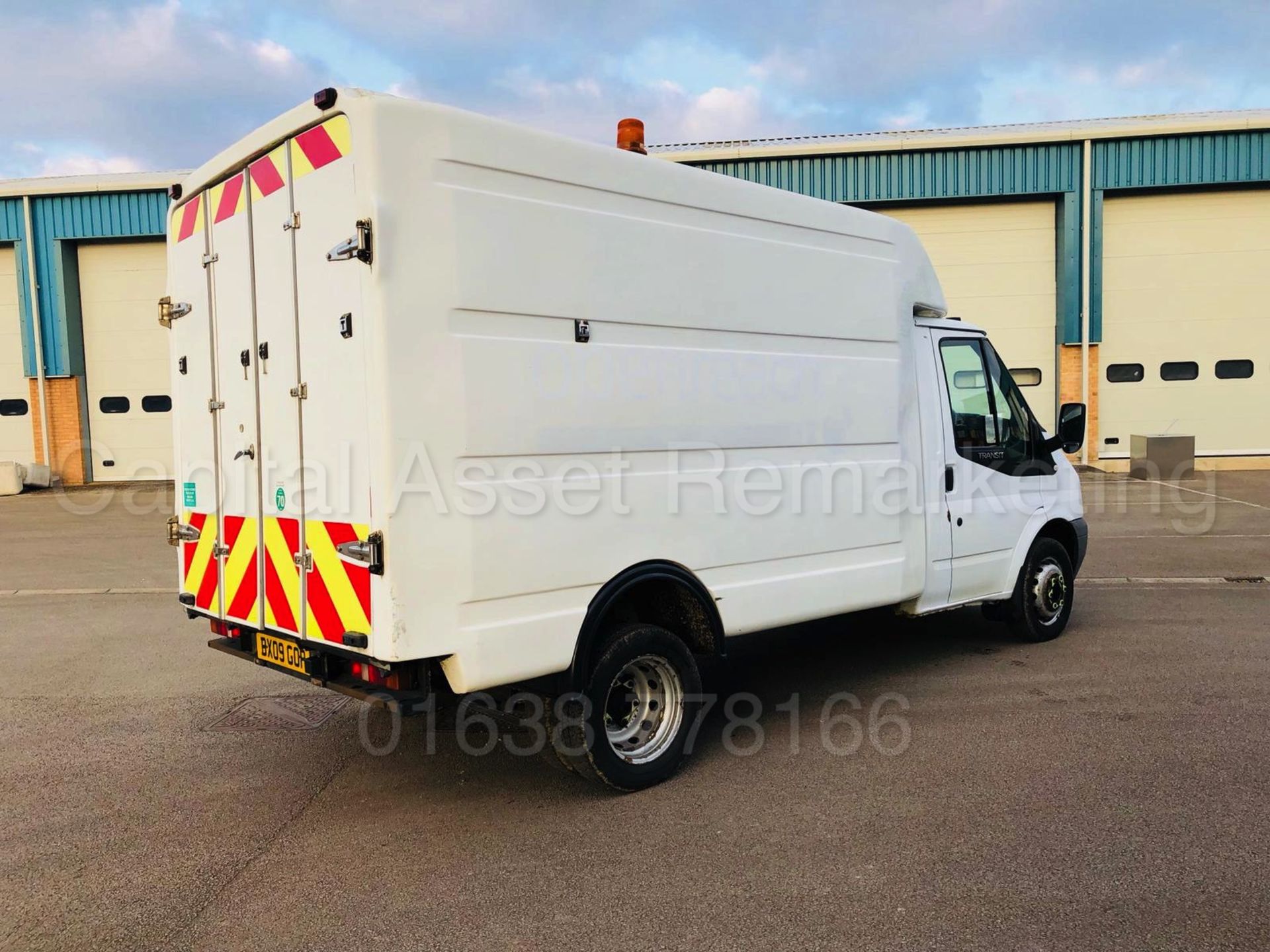 FORD TRANSIT 100 350 'BOX / LUTON VAN' (2009 - 09 REG) '2.4 TDCI - 100 BHP' (1 COMPANY OWNER) - Image 12 of 29