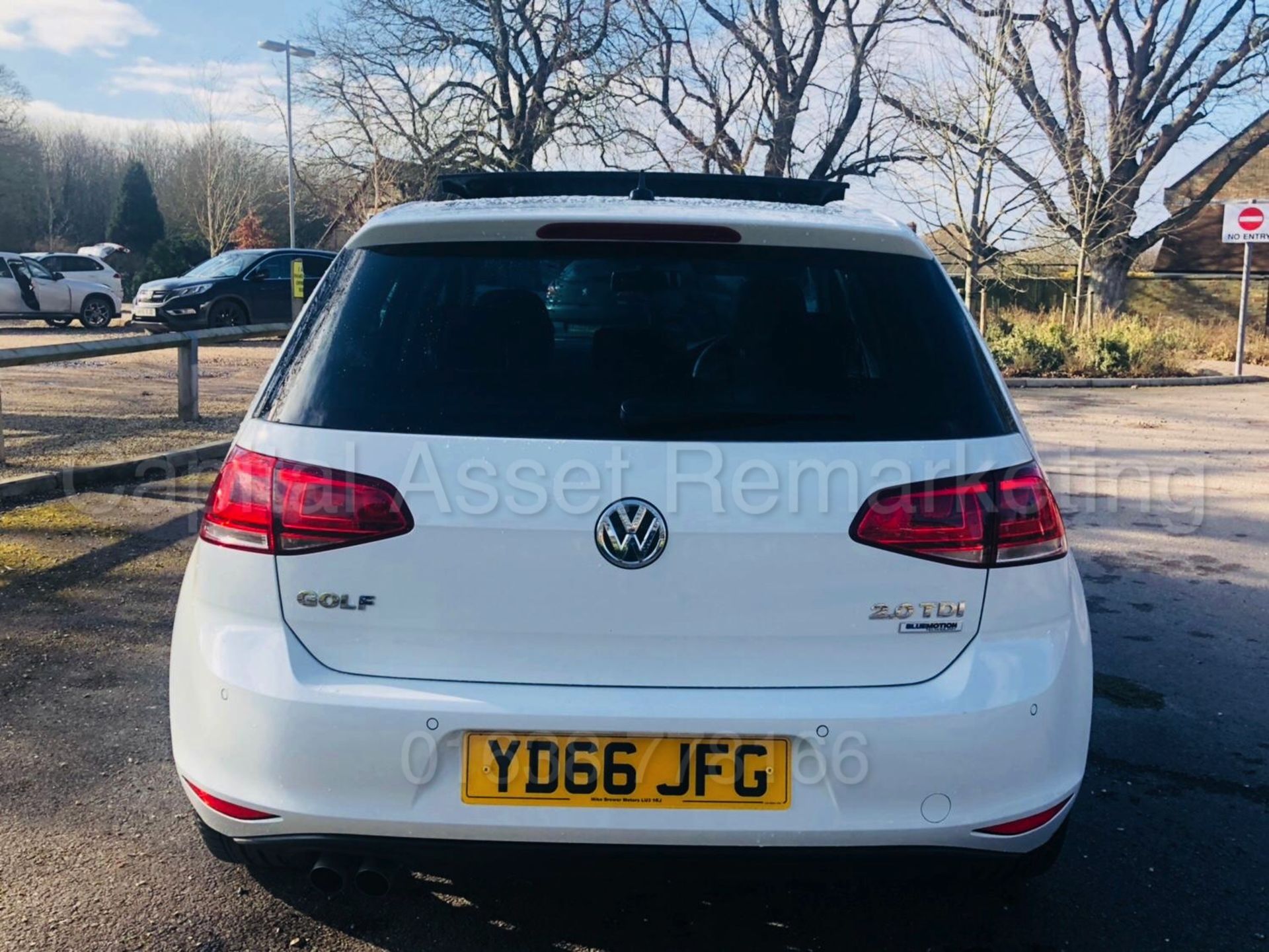 VOLKSWAGEN GOLF 'GT' 5 DOOR (2016 - 66 REG) '2.0 DIESEL - 150 BHP - SAT NAV - PAN ROOF' (1 OWNER) - Image 11 of 48