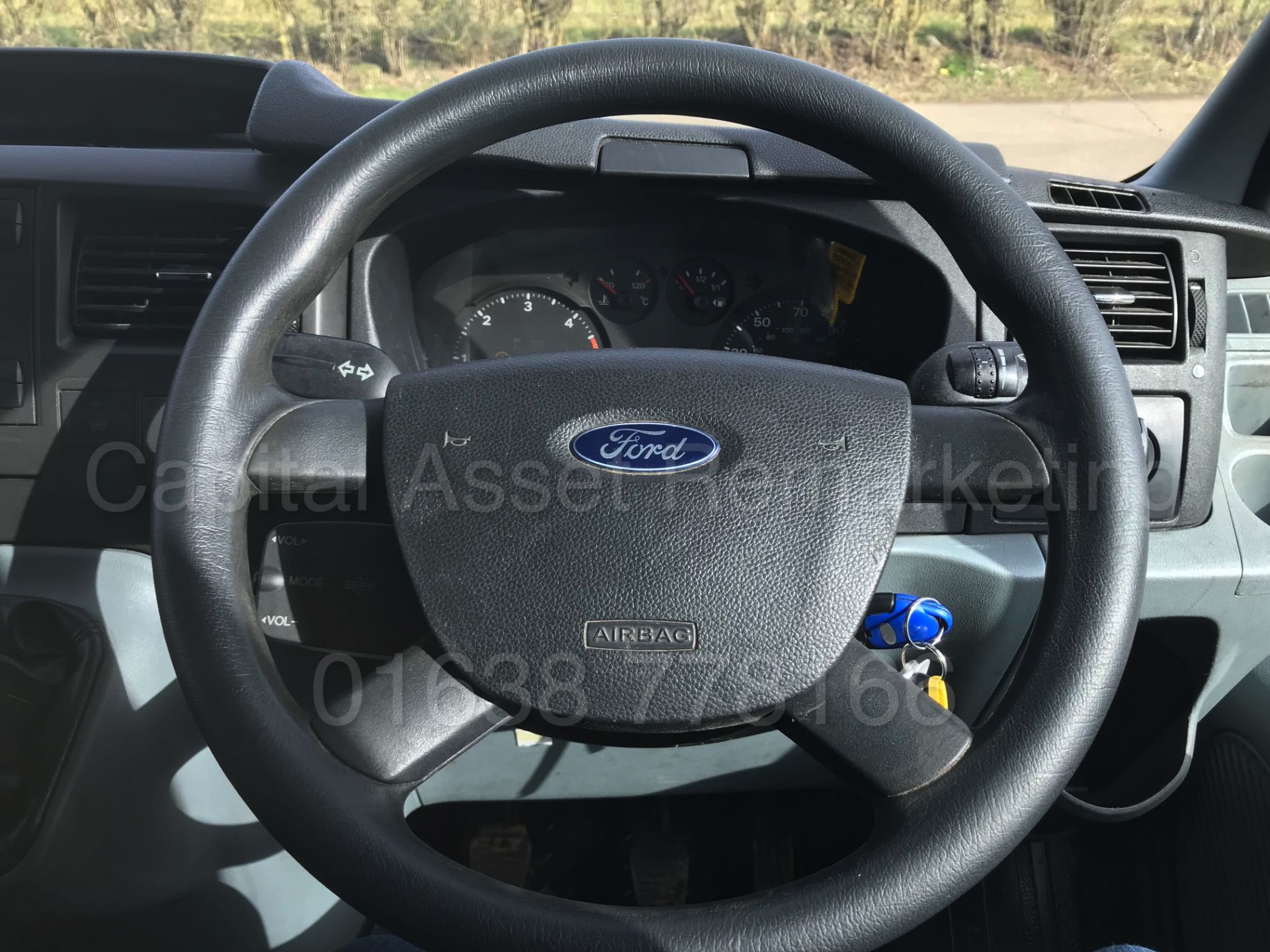 (On Sale) FORD TRANSIT FWD 'SWB - PANEL VAN' (2013 MODEL) '2.2 TDCI - 100 BHP - 6 SPEED' *1 OWNER* - Image 23 of 25