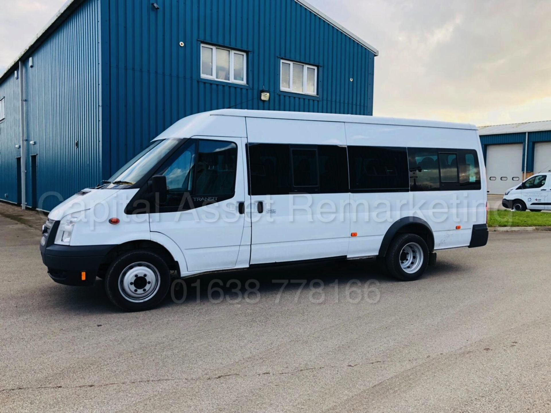 FORD TRANSIT 135 T430 'XLWB - 17 SEATER MINI-BUS' (2014 MODEL) '2.2 TDCI - 135 BHP - 6 SPEED' - Image 3 of 41