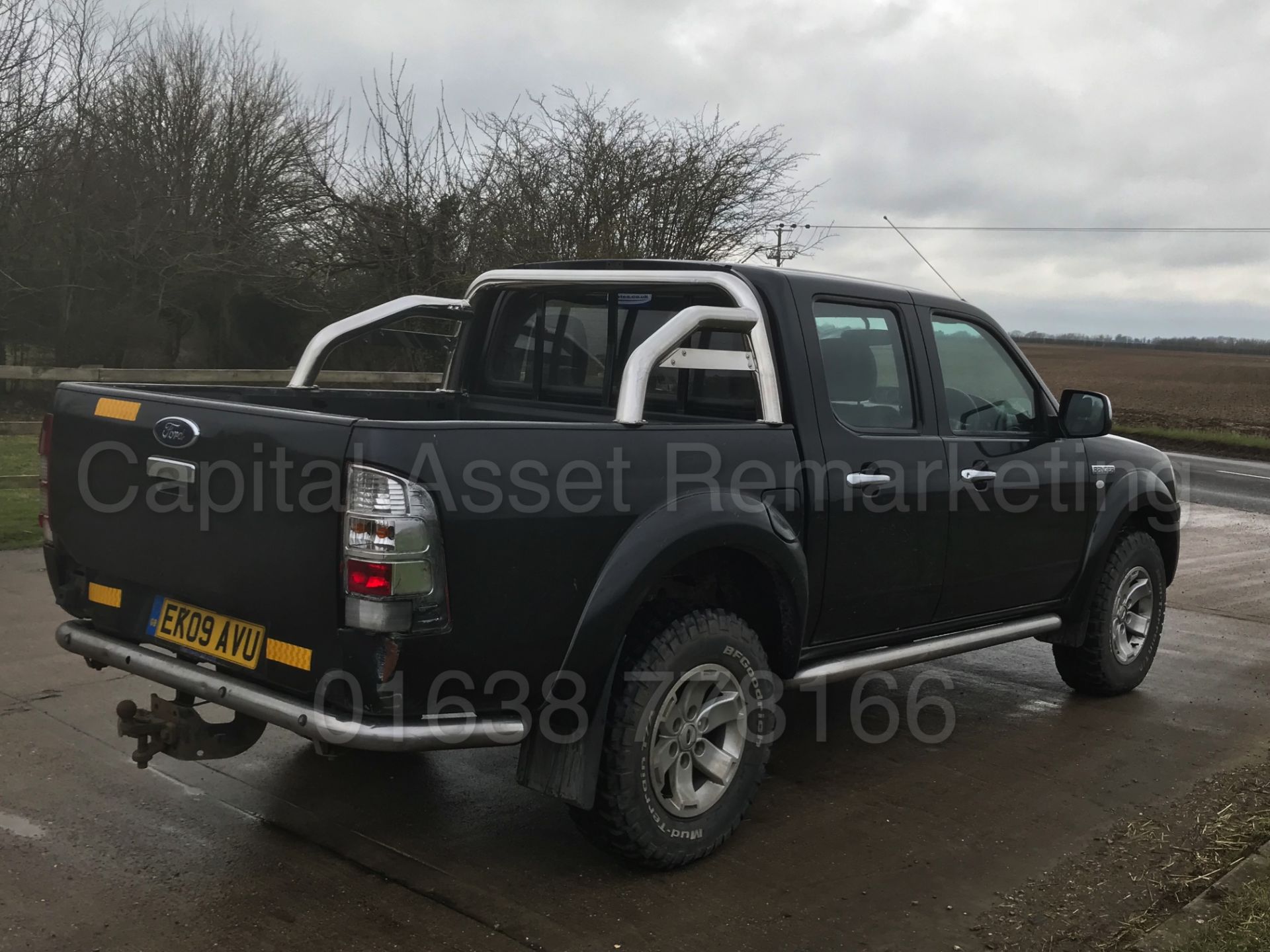 FORD RANGER 'THUNDER' DOUBLE CAB PICK-UP (2009 ) '2.5 TDCI - 143 BHP' *LEATHER - AIR CON* (NO VAT) - Image 7 of 29