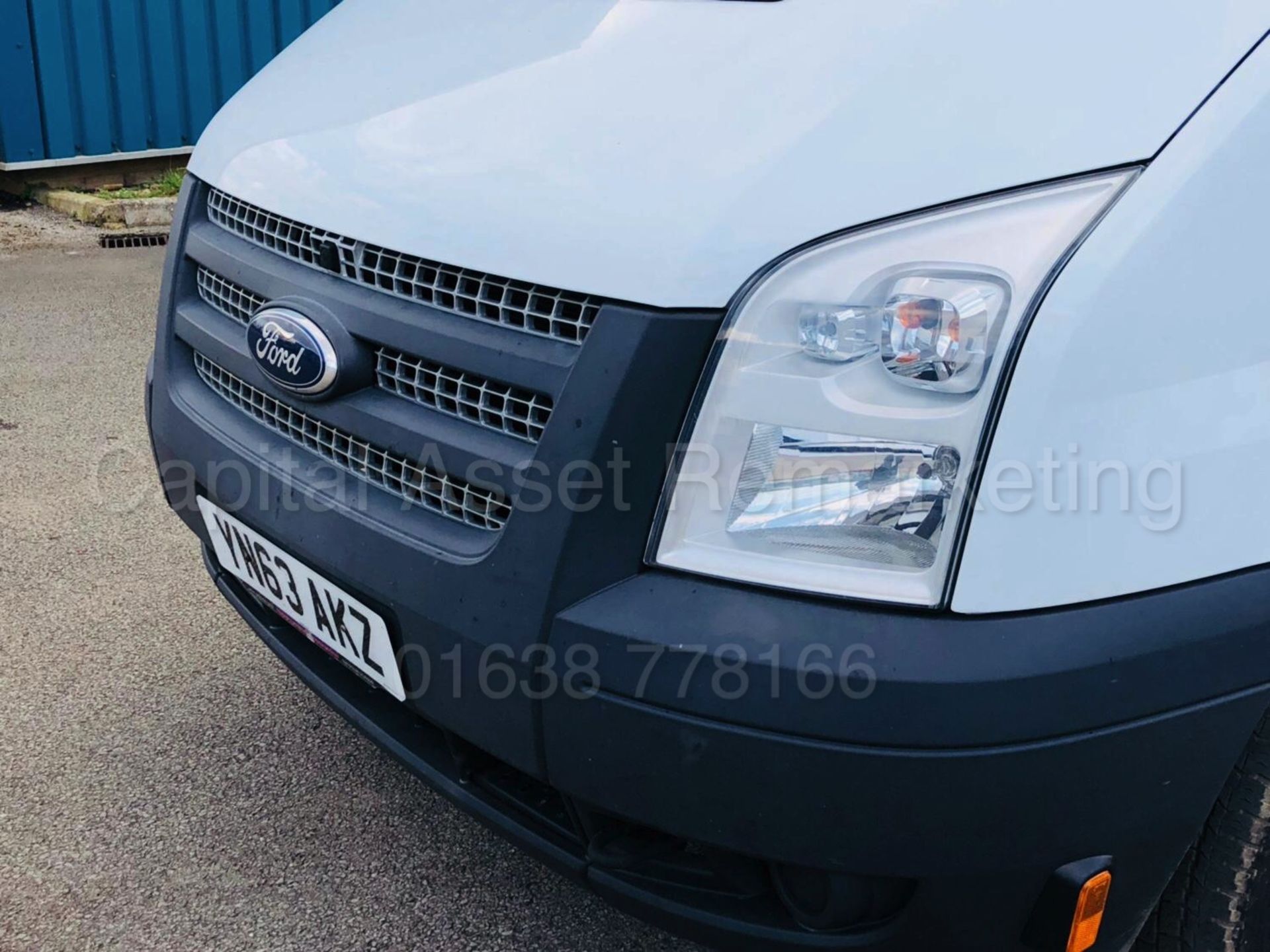 FORD TRANSIT 135 T430 'XLWB - 17 SEATER MINI-BUS' (2014 MODEL) '2.2 TDCI - 135 BHP - 6 SPEED' - Image 36 of 41