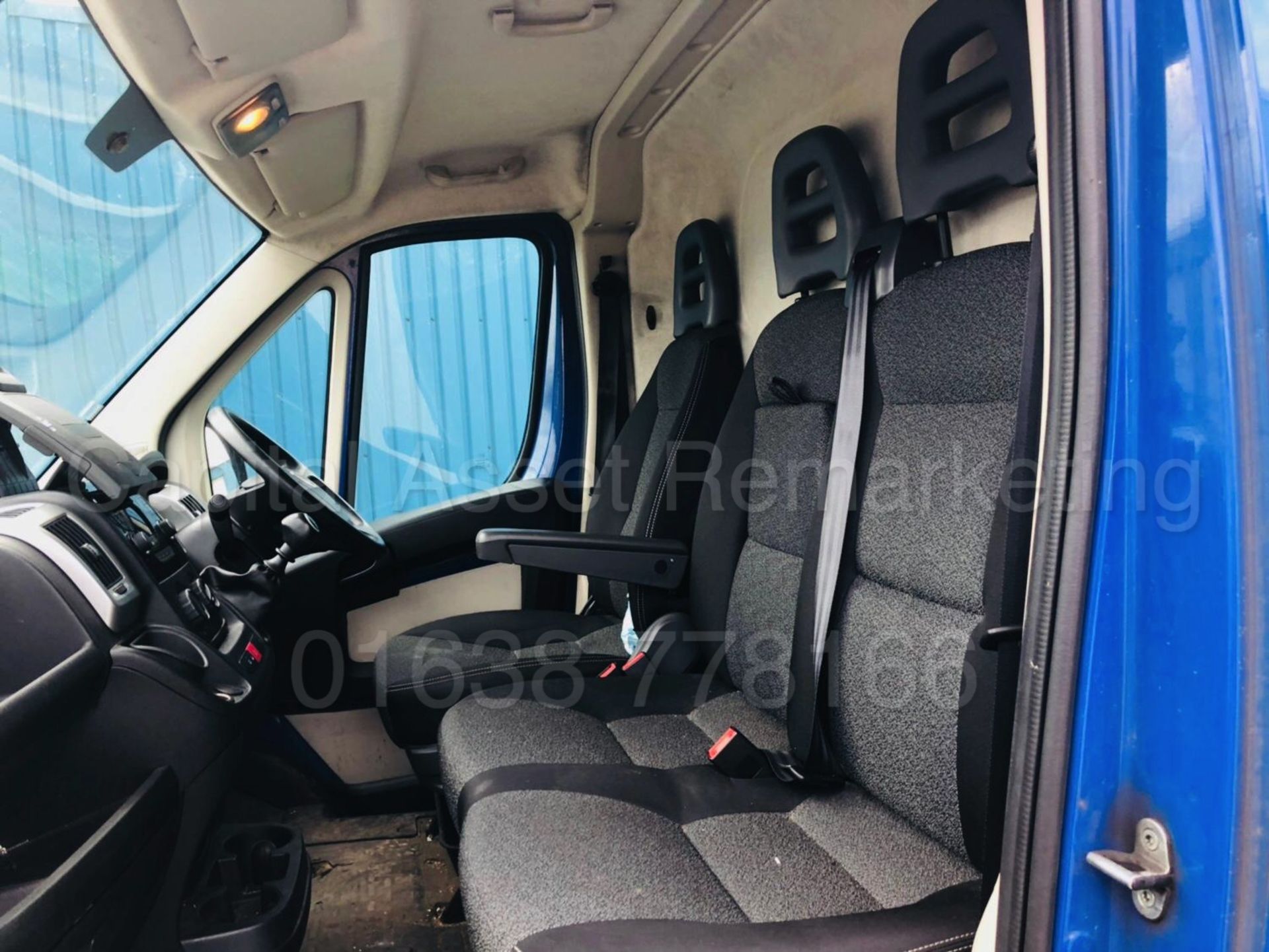 FIAT DUCATO 'XLWB HI-ROOF - MAXI' (2016 MODEL) '2.3 DIESEL - 130 BHP - 6 SPEED' (1 OWNER FROM NEW) - Image 31 of 32