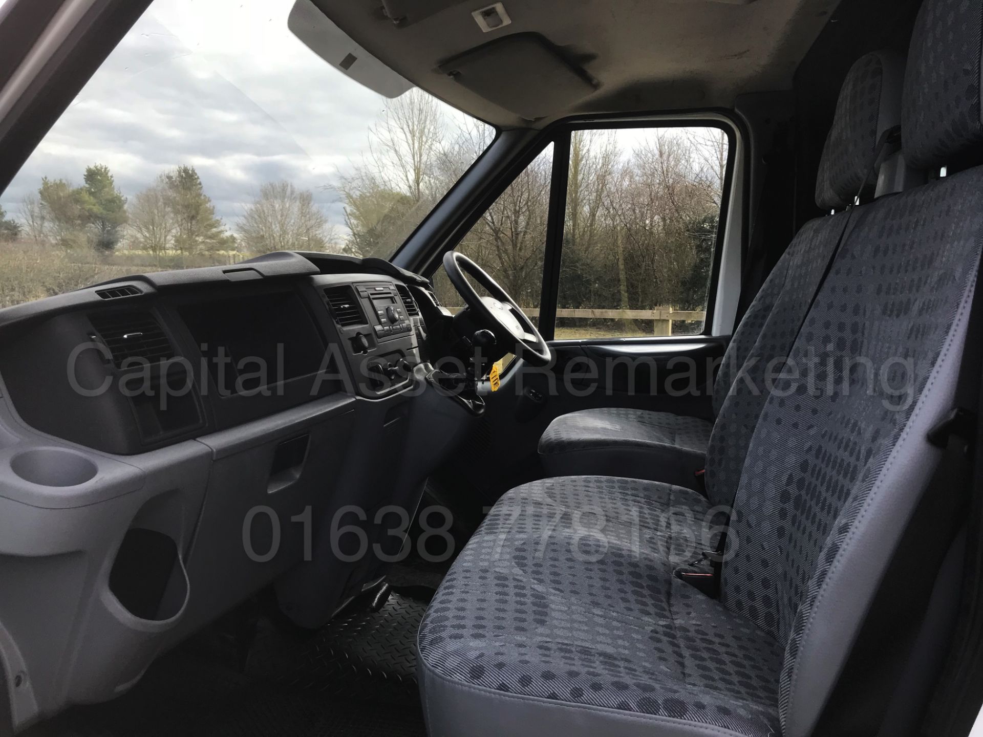 (On Sale) FORD TRANSIT FWD 'SWB - PANEL VAN' (2013 MODEL) '2.2 TDCI - 100 BHP - 6 SPEED' *1 OWNER* - Image 13 of 25