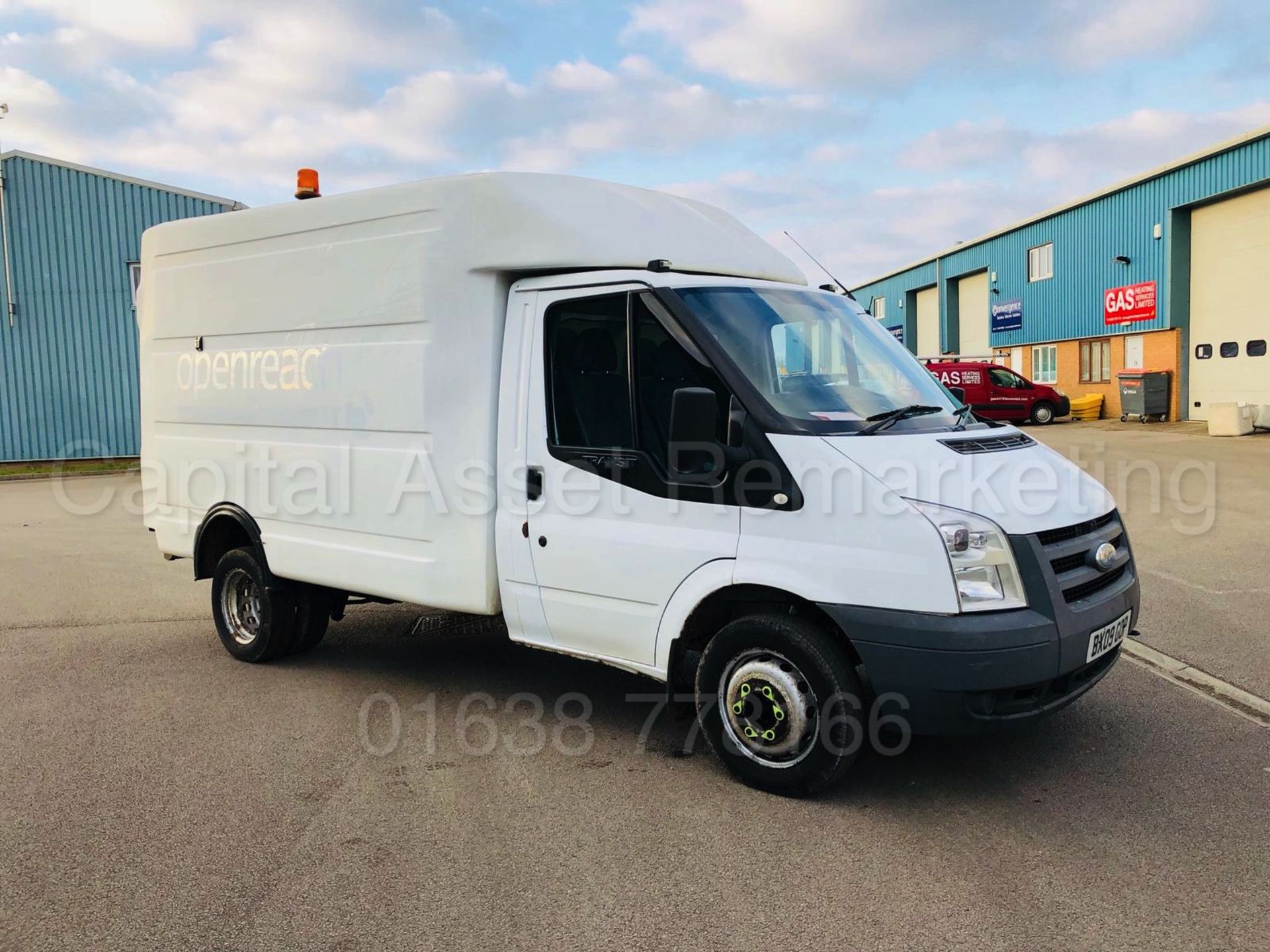 FORD TRANSIT 100 350 'BOX / LUTON VAN' (2009 - 09 REG) '2.4 TDCI - 100 BHP' (1 COMPANY OWNER) - Image 2 of 29