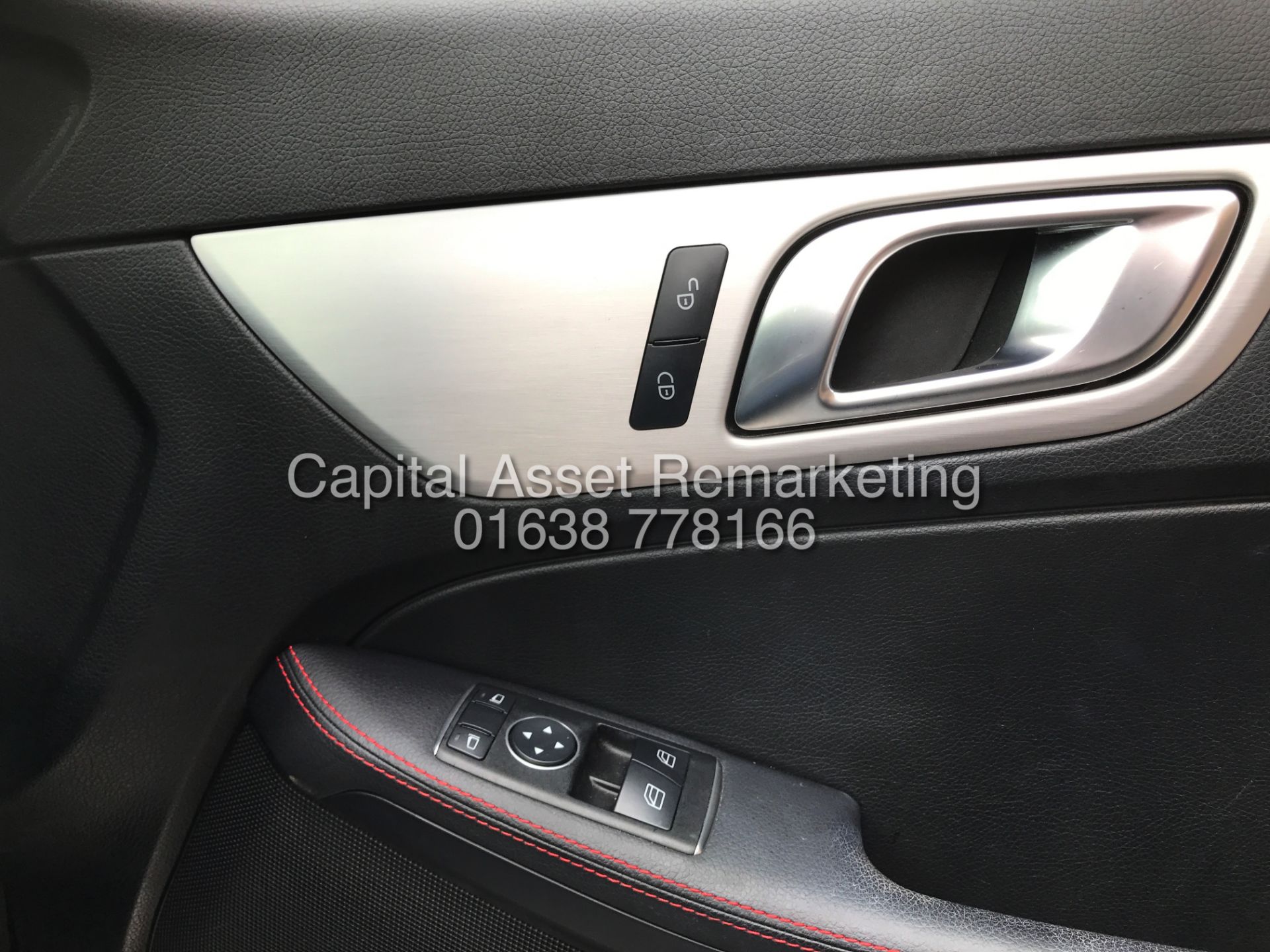 MERCEDES-BENZ SLK 250CDI TIP-TRONIC "AMG SPORT" ROADSTER (13 REG) SAT NAV -TWO TONE LEATHER -ONLY45K - Image 32 of 33