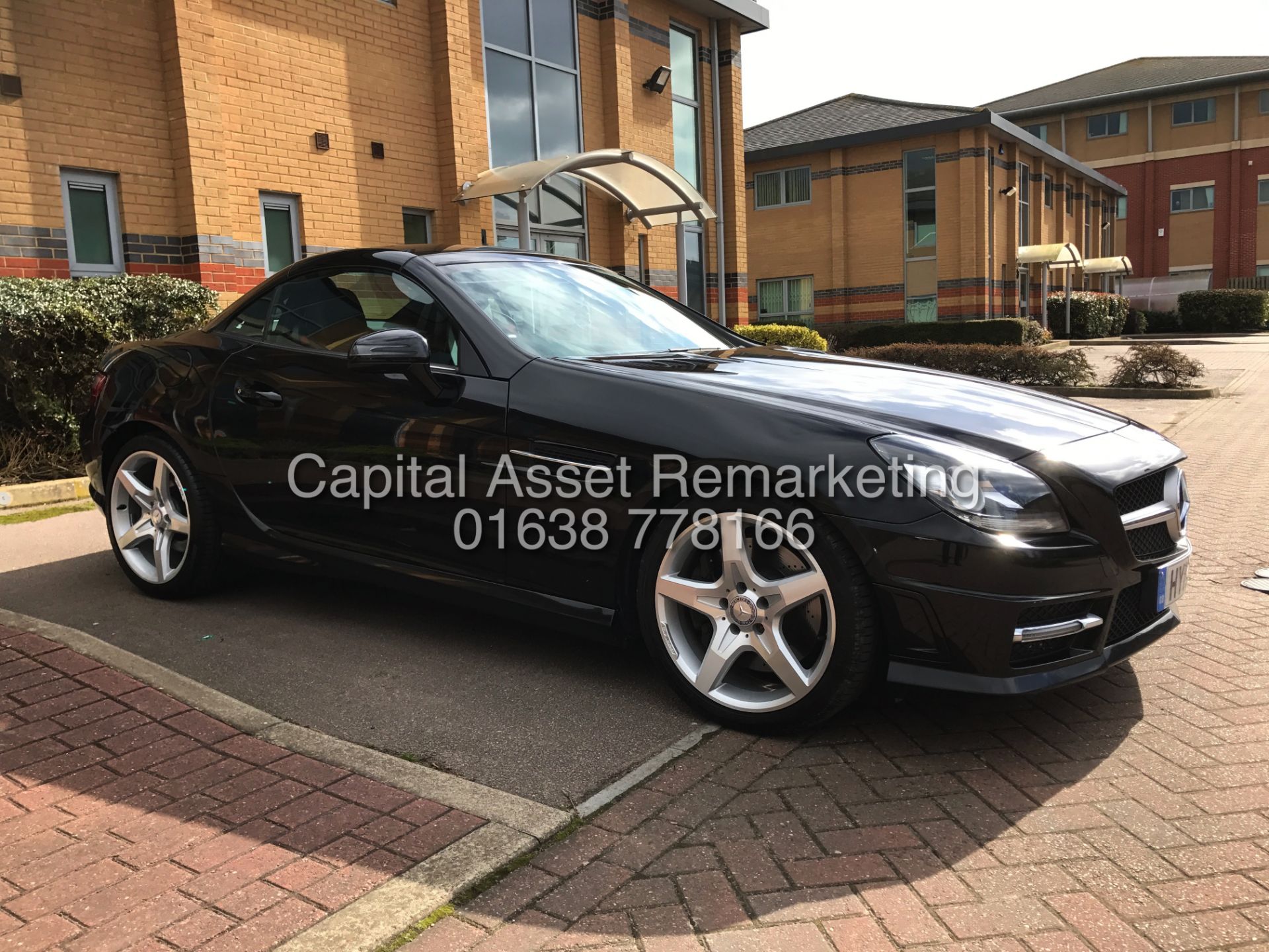 MERCEDES-BENZ SLK 250CDI TIP-TRONIC "AMG SPORT" ROADSTER (13 REG) SAT NAV -TWO TONE LEATHER -ONLY45K