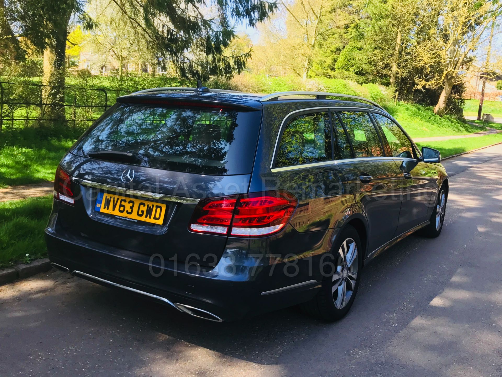 MERCEDES E220CDI "SPECIAL EQUIPMENT" ESTATE 7G TRONIC (2014 YEAR) SAT NAV - LEATHER - COMAND - Bild 10 aus 35