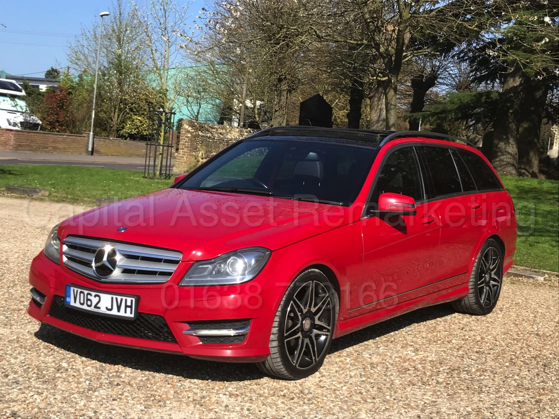 MERCEDES-BENZ C220 CDI *AMG SPORT PLUS* 'ESTATE CAR' (2013 MODEL) '7G TRONIC - SAT NAV - PAN ROOF' - Bild 4 aus 42