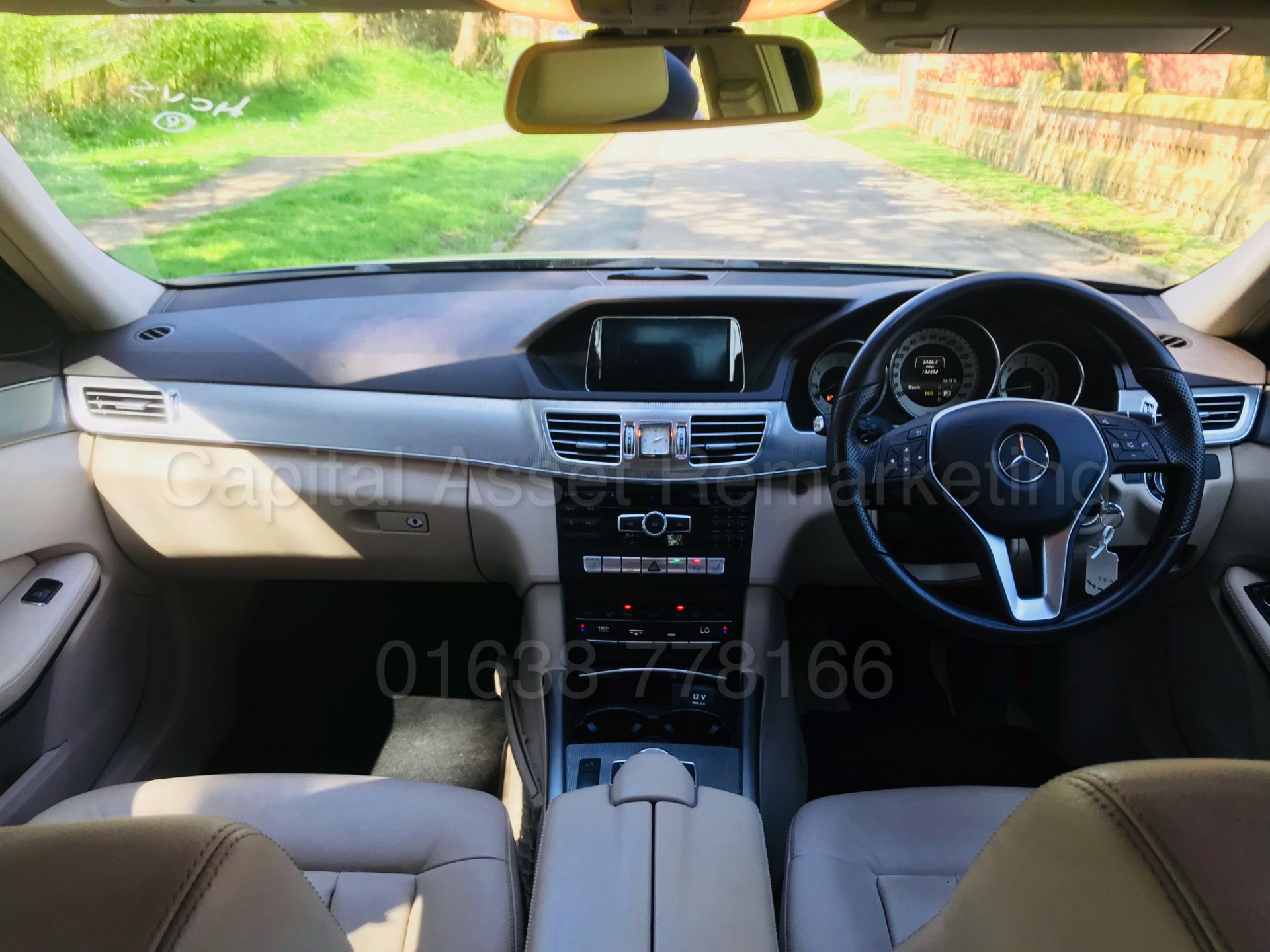 MERCEDES E220CDI "SPECIAL EQUIPMENT" ESTATE 7G TRONIC (2014 YEAR) SAT NAV - LEATHER - COMAND - Image 23 of 35