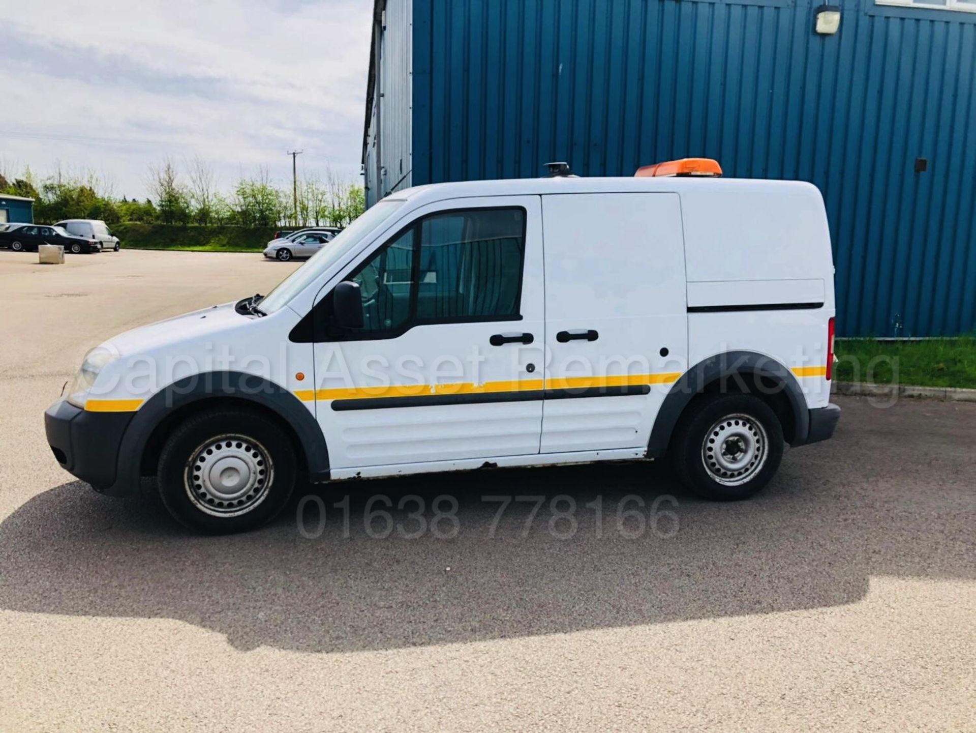 (On Sale) FORD TRANSIT CONNECT LX 90 T200 'PANEL VAN' (2008) '1.8 TDCI - 90 BHP - 5 SPEED' - Image 2 of 17