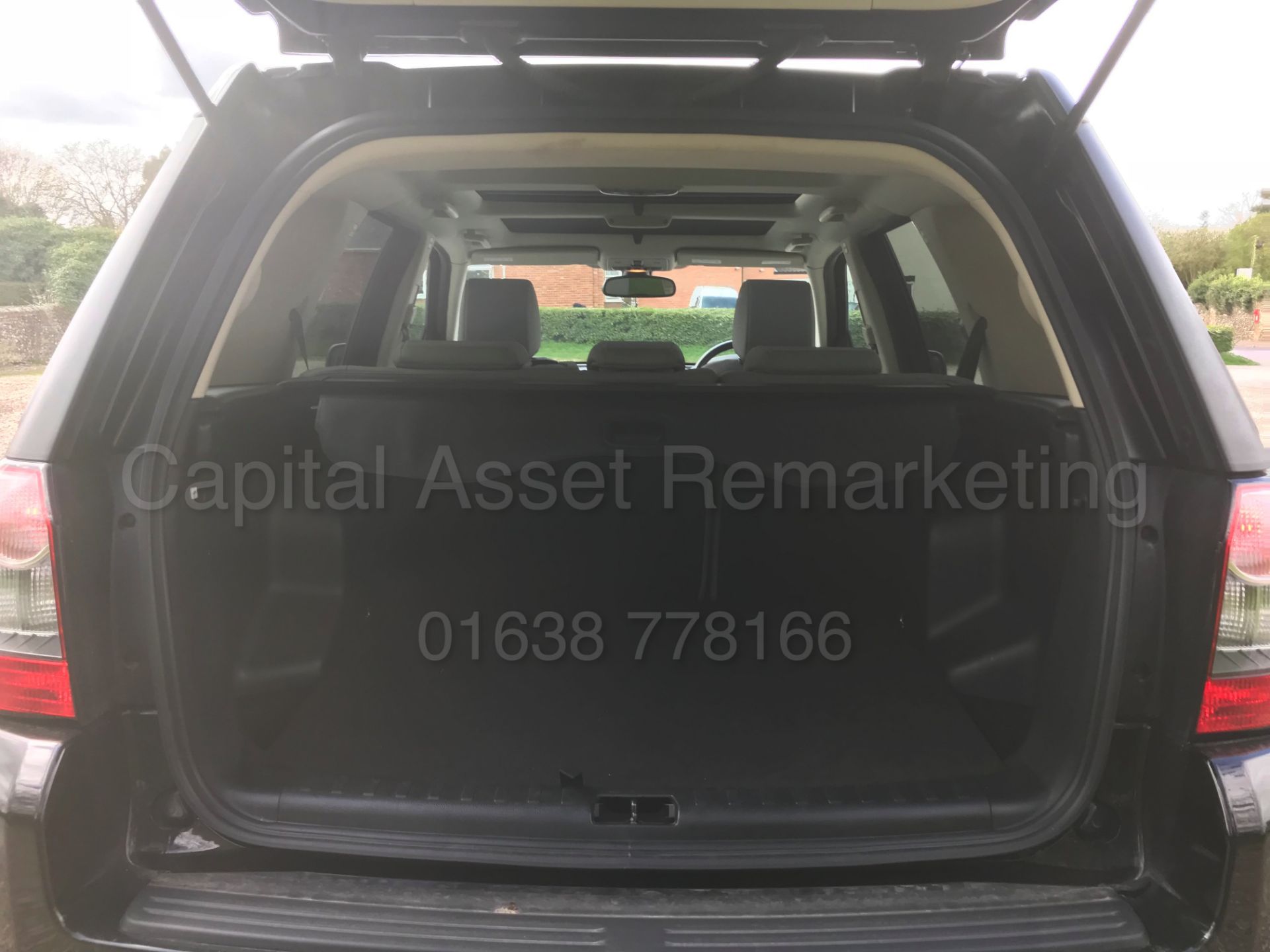 (On Sale) LAND ROVER FREELANDER 'HSE EDITION' (2011) '2.2 SD4 - AUTO' *SAT NAV - LEATHER - PAN ROOF* - Image 26 of 45