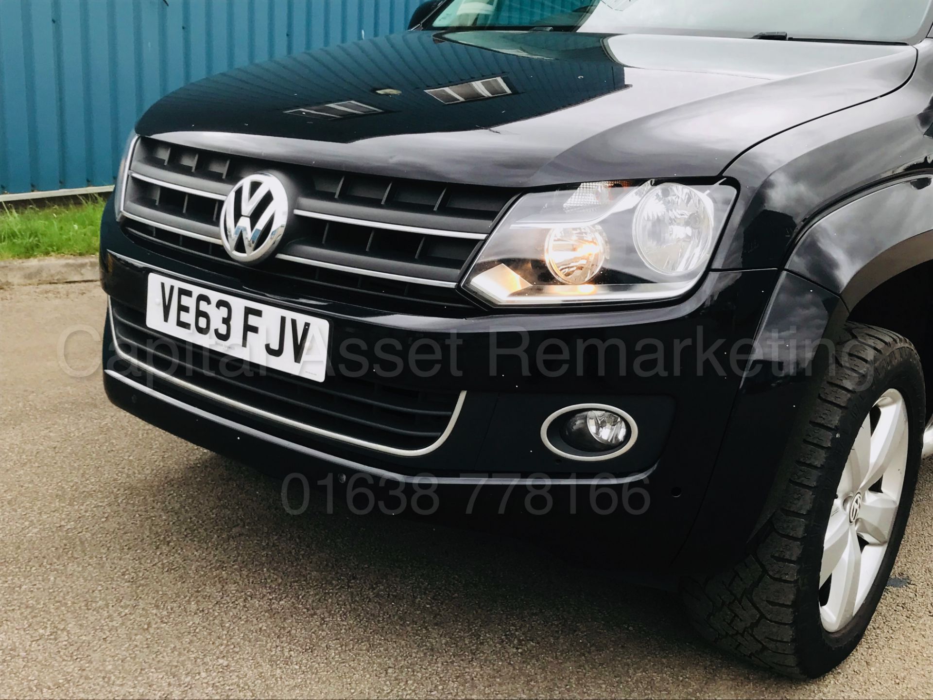 VOLKSWAGEN AMAROK 'HIGHLINE' D/CAB PICK-UP (2014 MODEL) '2.0 TDI - 180 BHP - AUTO - LEATHER - NAV' - Image 17 of 47