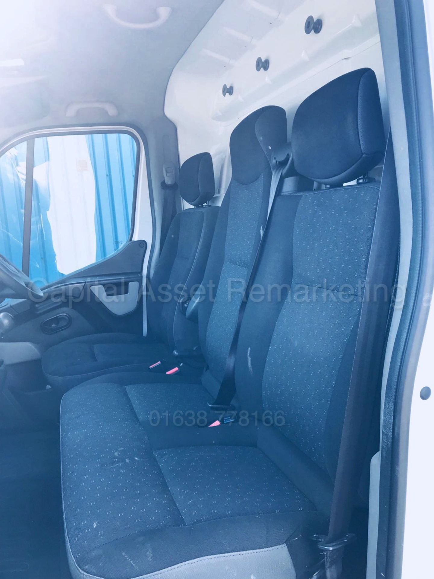 VAUXHALL MOVANO F3500 'LWB HI-ROOF' (2013 MODEL) '2.3 CDTI - 125 BHP - 6 SPEED' **AIR CON** - Image 14 of 21