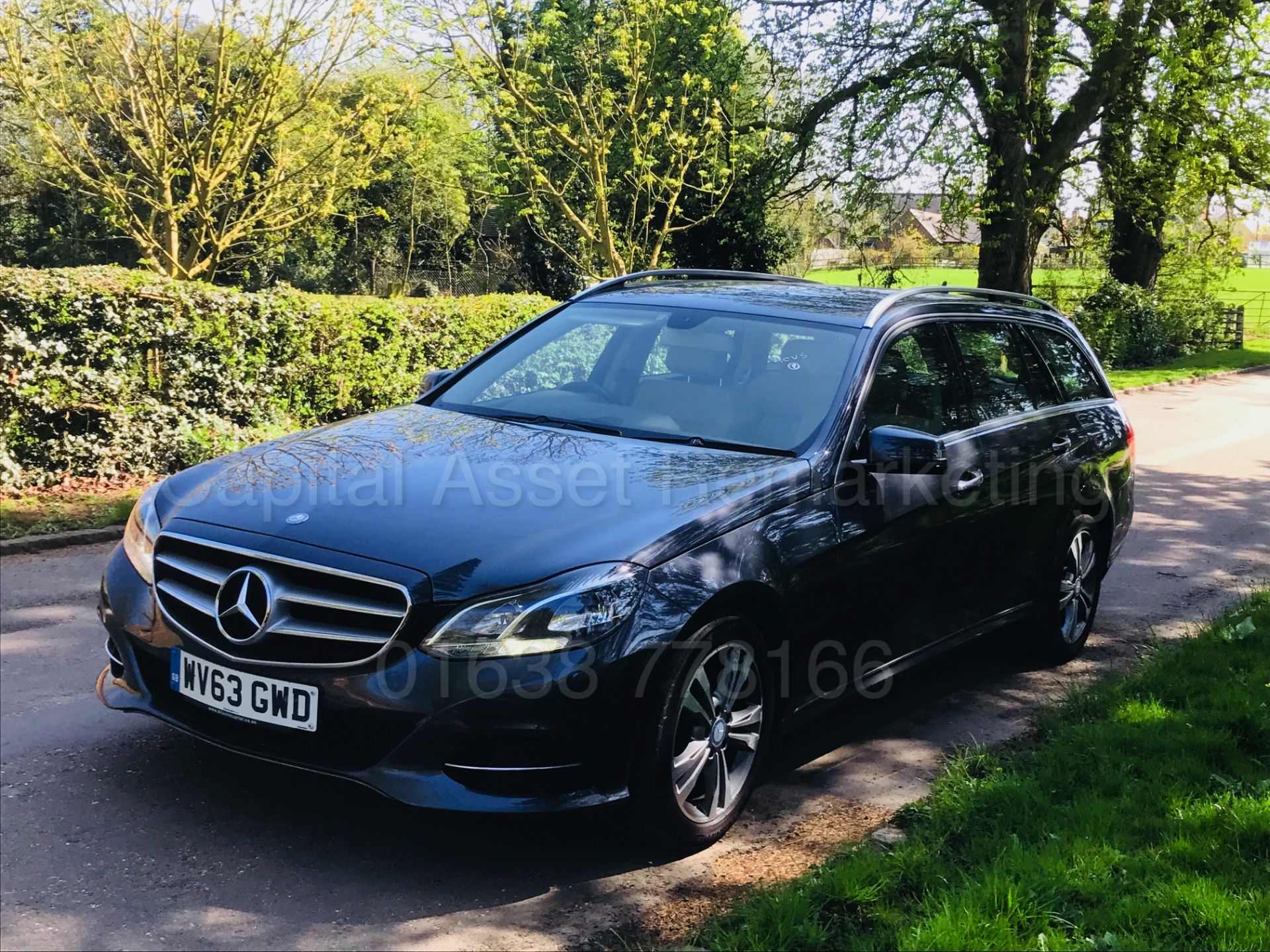 MERCEDES E220CDI "SPECIAL EQUIPMENT" ESTATE 7G TRONIC (2014 YEAR) SAT NAV - LEATHER - COMAND - Bild 4 aus 35