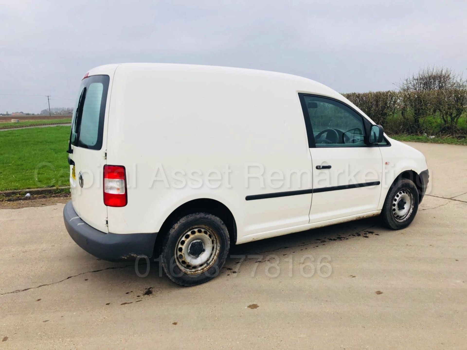 VOLKSWAGEN CADDY 'LCV - PANEL VAN' (2008 - 58 REG) '2.0 DIESEL - 5 SPEED' (NO VAT - SAVE 20%) - Bild 8 aus 19