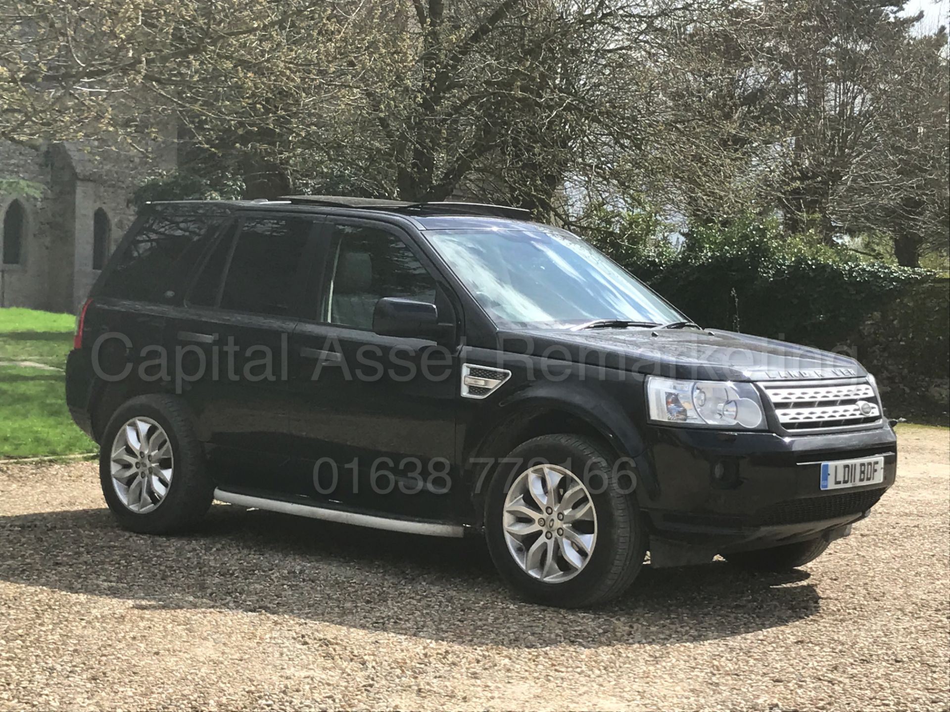 (On Sale) LAND ROVER FREELANDER 'HSE EDITION' (2011) '2.2 SD4 - AUTO' *SAT NAV - LEATHER - PAN ROOF* - Image 2 of 45