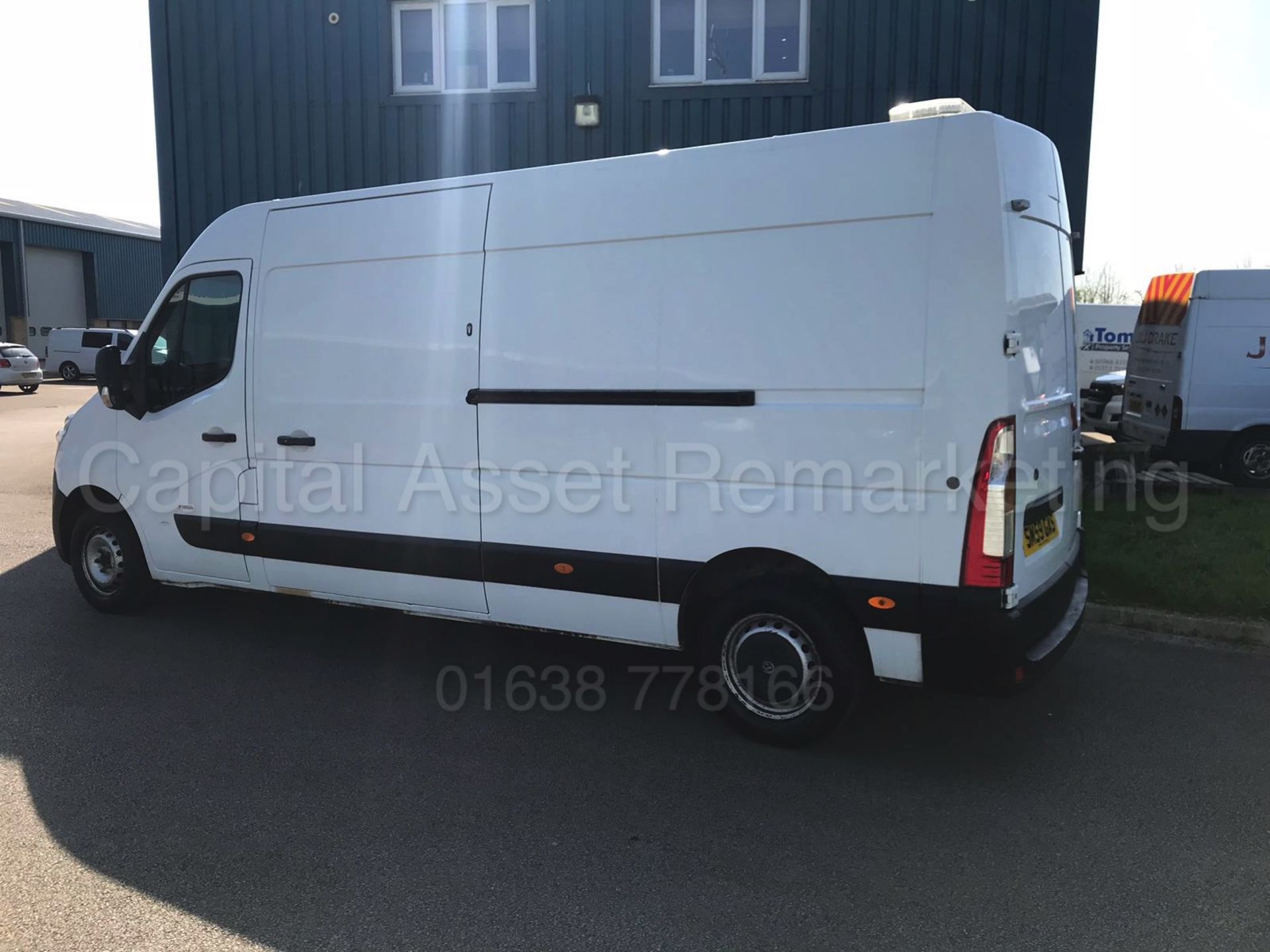 VAUXHALL MOVANO F3500 'LWB HI-ROOF' (2013 MODEL) '2.3 CDTI - 125 BHP - 6 SPEED' **AIR CON** - Image 3 of 21