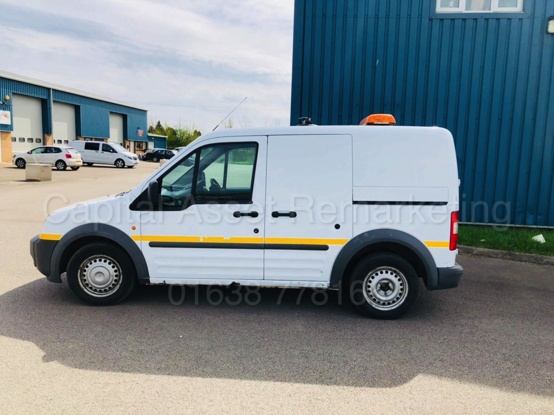 (On Sale) FORD TRANSIT CONNECT LX 90 T200 'PANEL VAN' (2008) '1.8 TDCI - 90 BHP - 5 SPEED' - Image 3 of 17