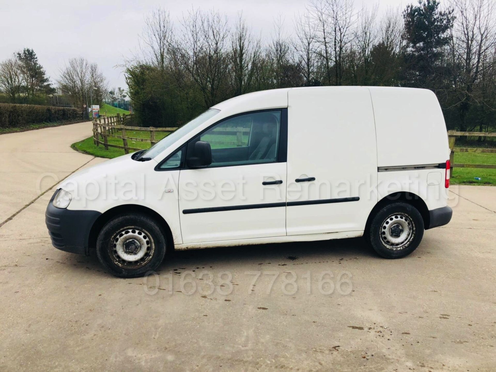 VOLKSWAGEN CADDY 'LCV - PANEL VAN' (2008 - 58 REG) '2.0 DIESEL - 5 SPEED' (NO VAT - SAVE 20%) - Image 5 of 19