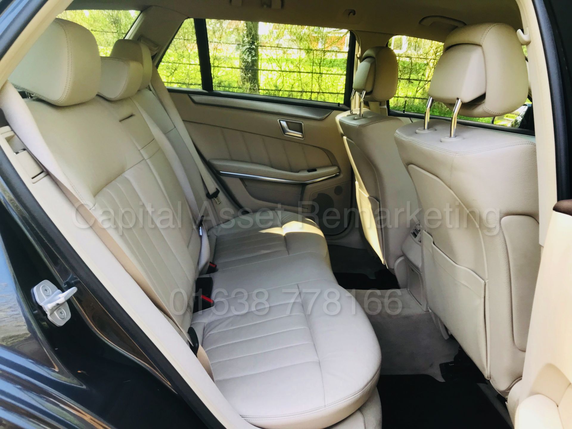 MERCEDES E220CDI "SPECIAL EQUIPMENT" ESTATE 7G TRONIC (2014 YEAR) SAT NAV - LEATHER - COMAND - Bild 20 aus 35